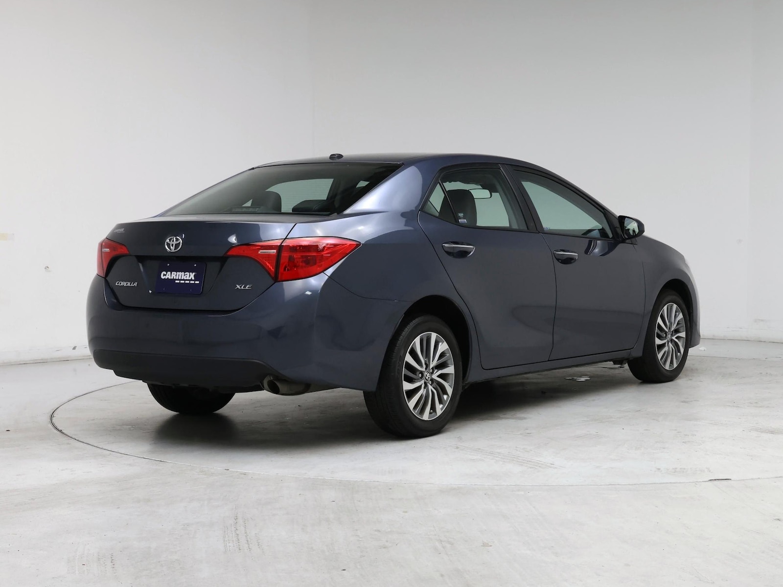 2017 Toyota Corolla XLE - Photo 9