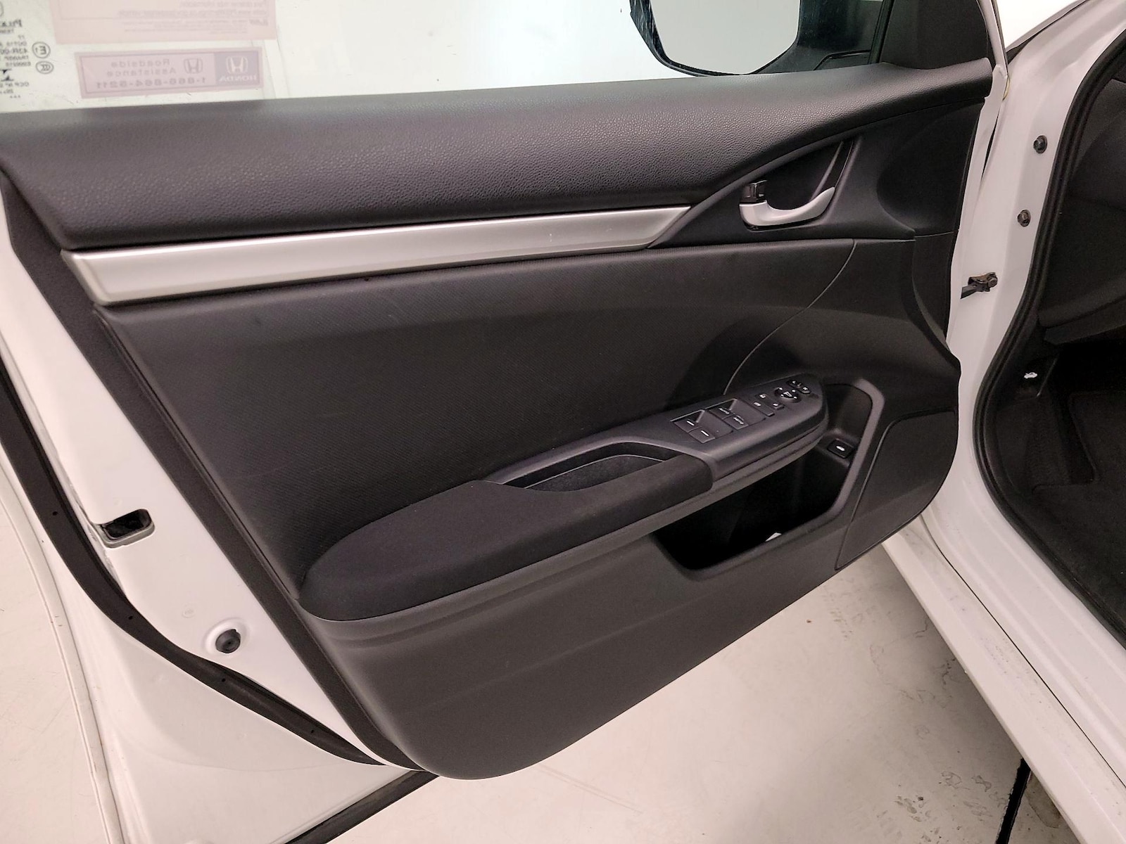 2020 Honda Civic LX - Photo 11