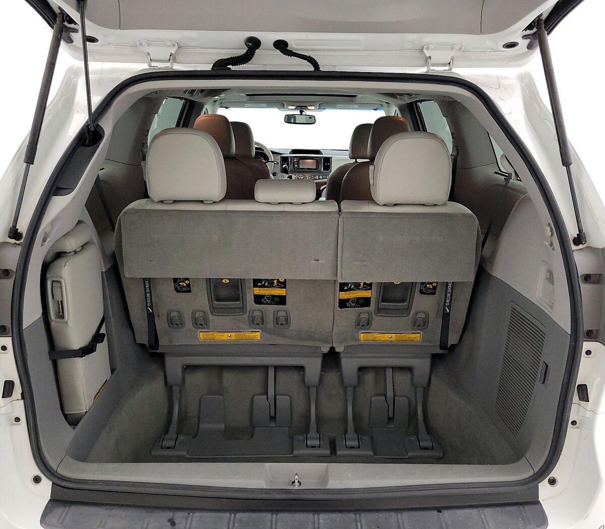 Trunk/Cargo (Seats Up)