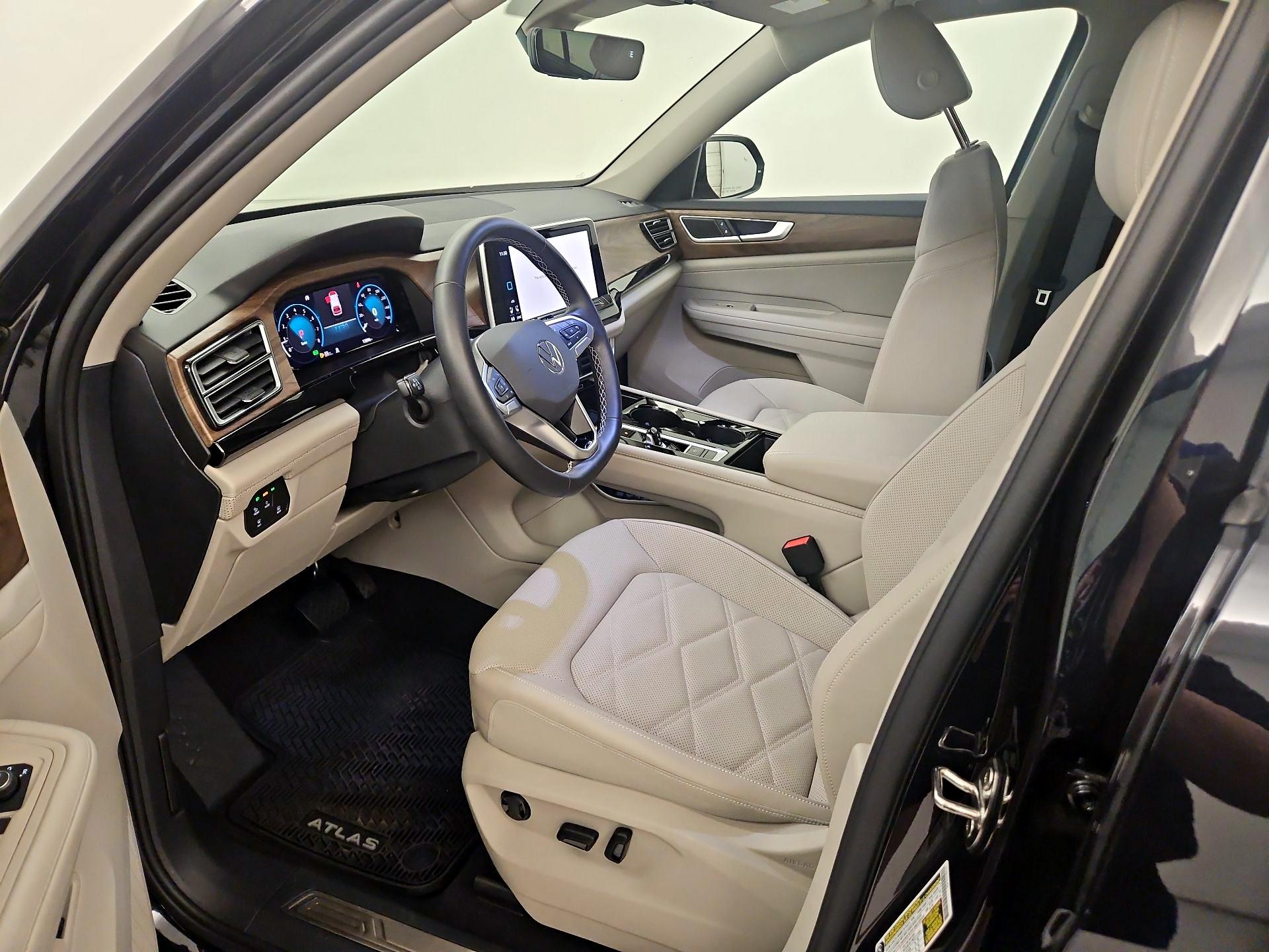 Thumbnail: 2025 Volkswagen Atlas - 11