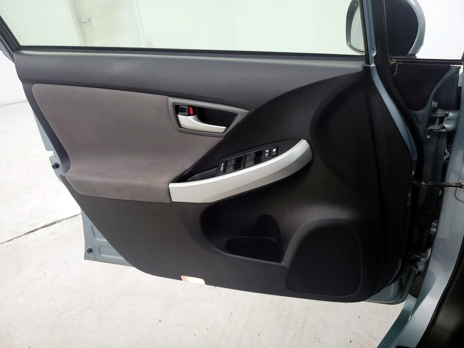2015 Toyota Prius Two - Photo 13