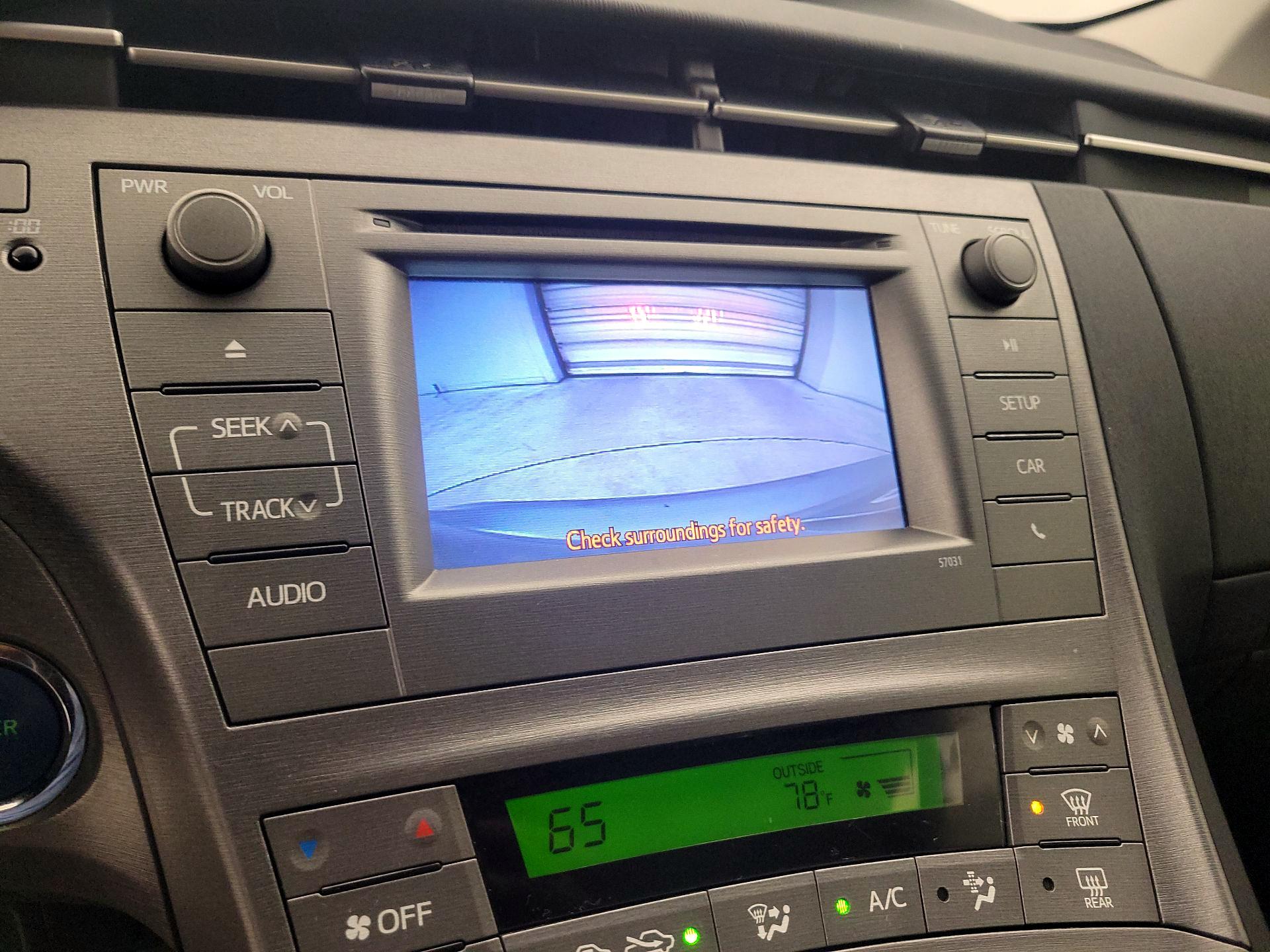 Thumbnail: 2015 Toyota Prius - 14