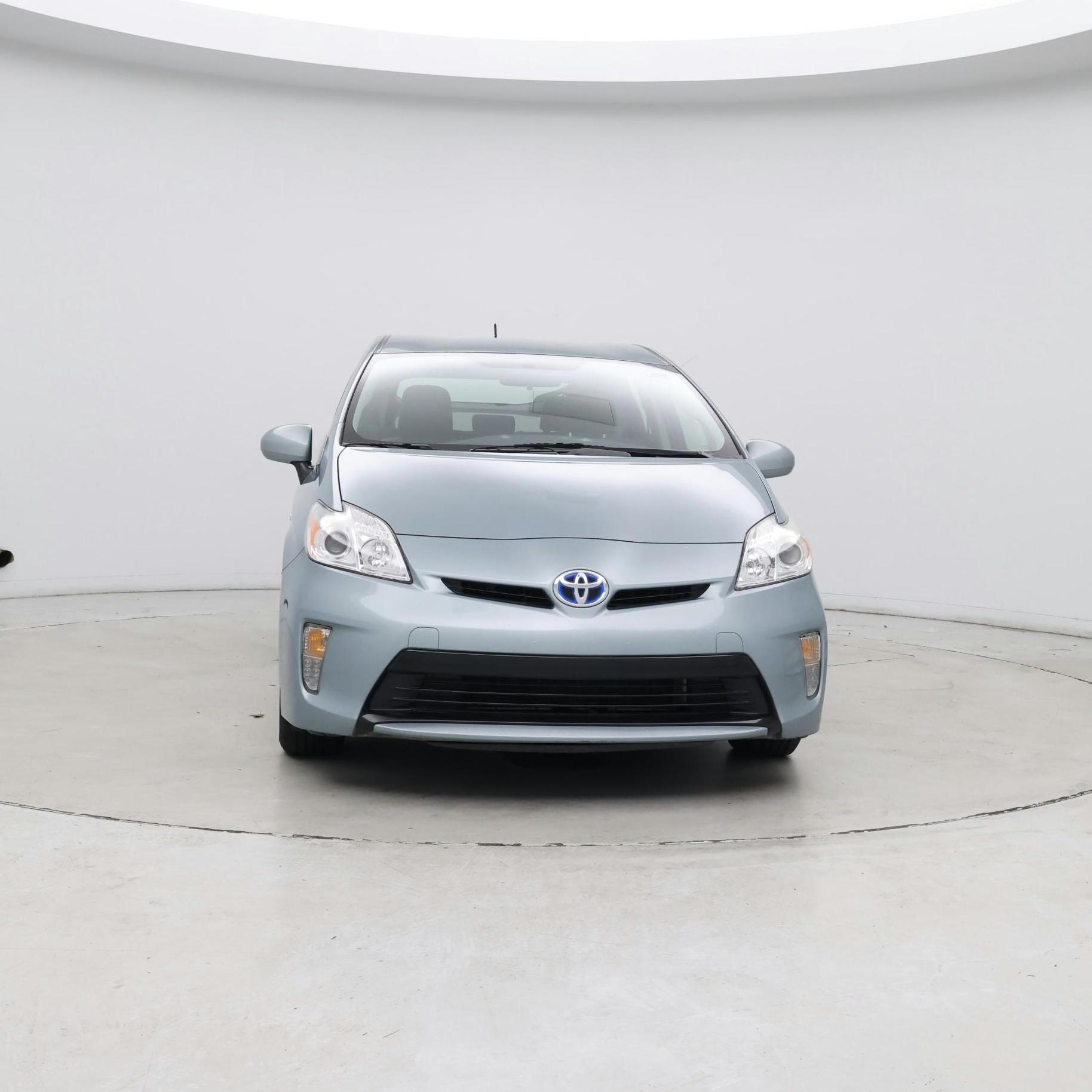 Thumbnail: 2015 Toyota Prius - 5