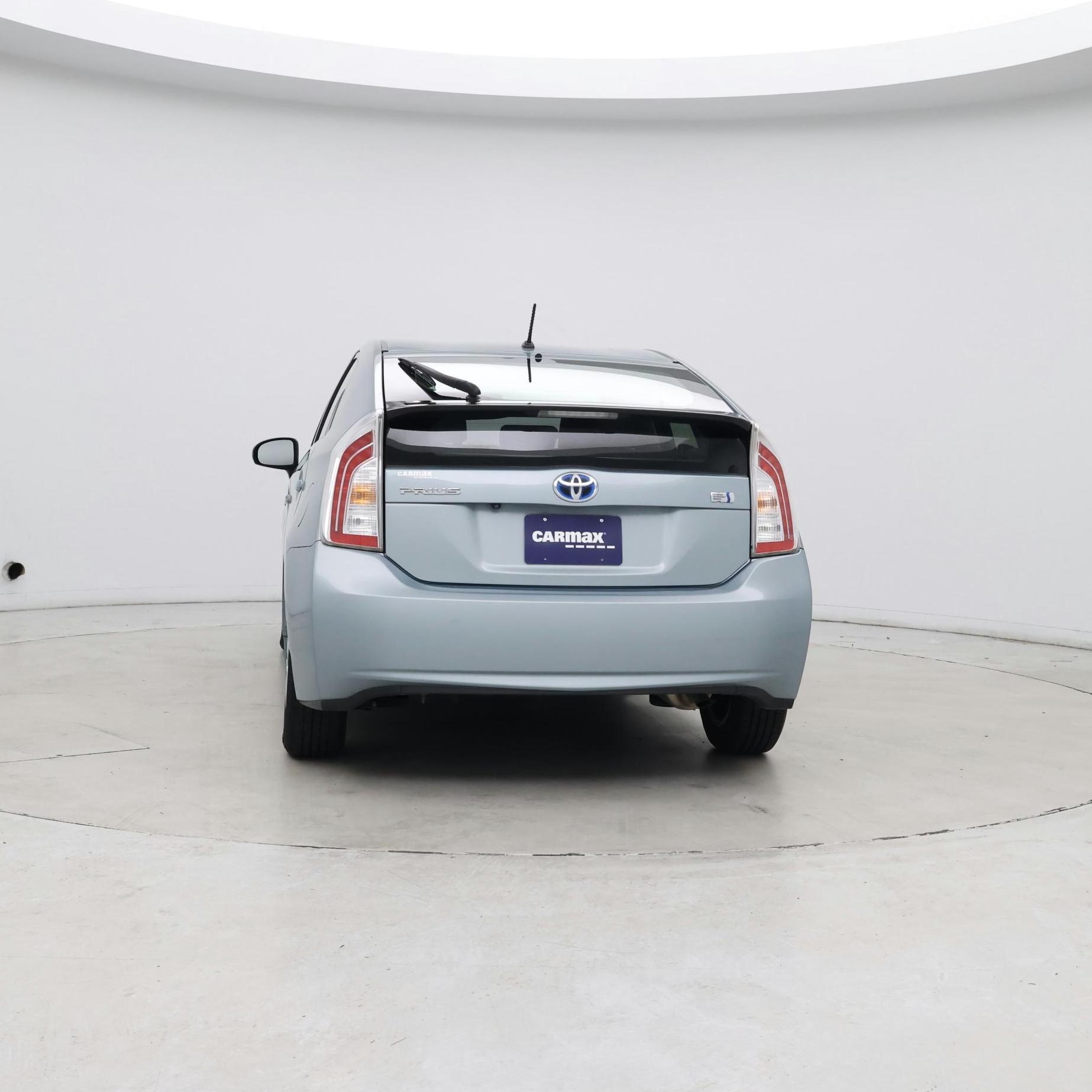 Thumbnail: 2015 Toyota Prius - 6