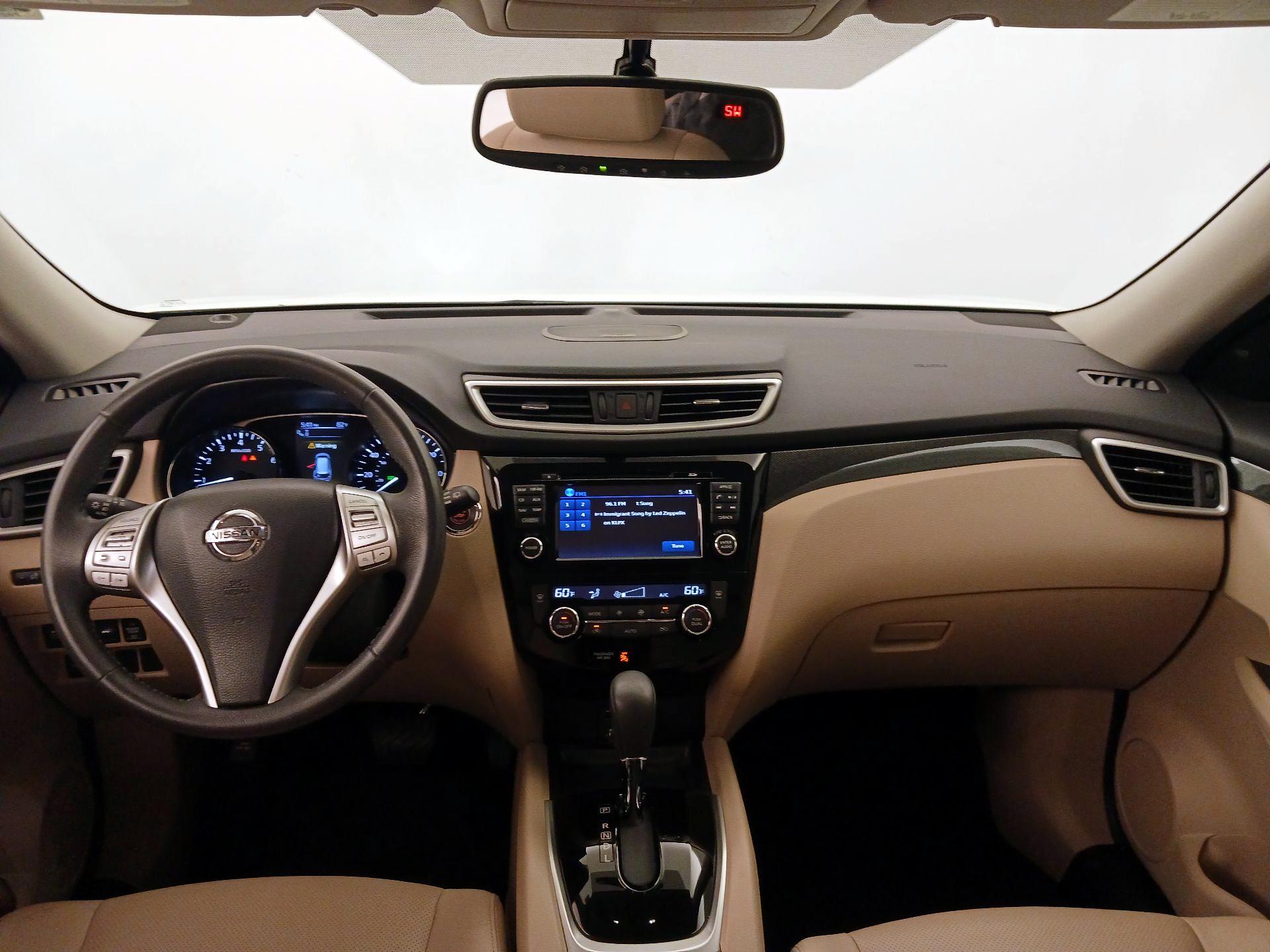 Thumbnail: 2016 Nissan Rogue - 9