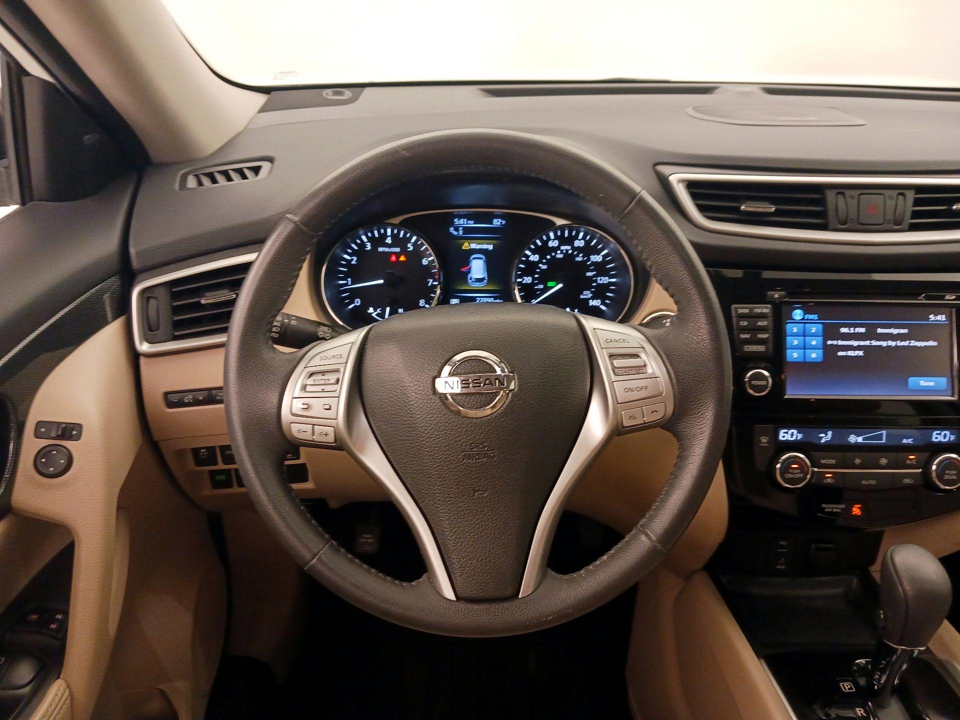 Thumbnail: 2016 Nissan Rogue - 10
