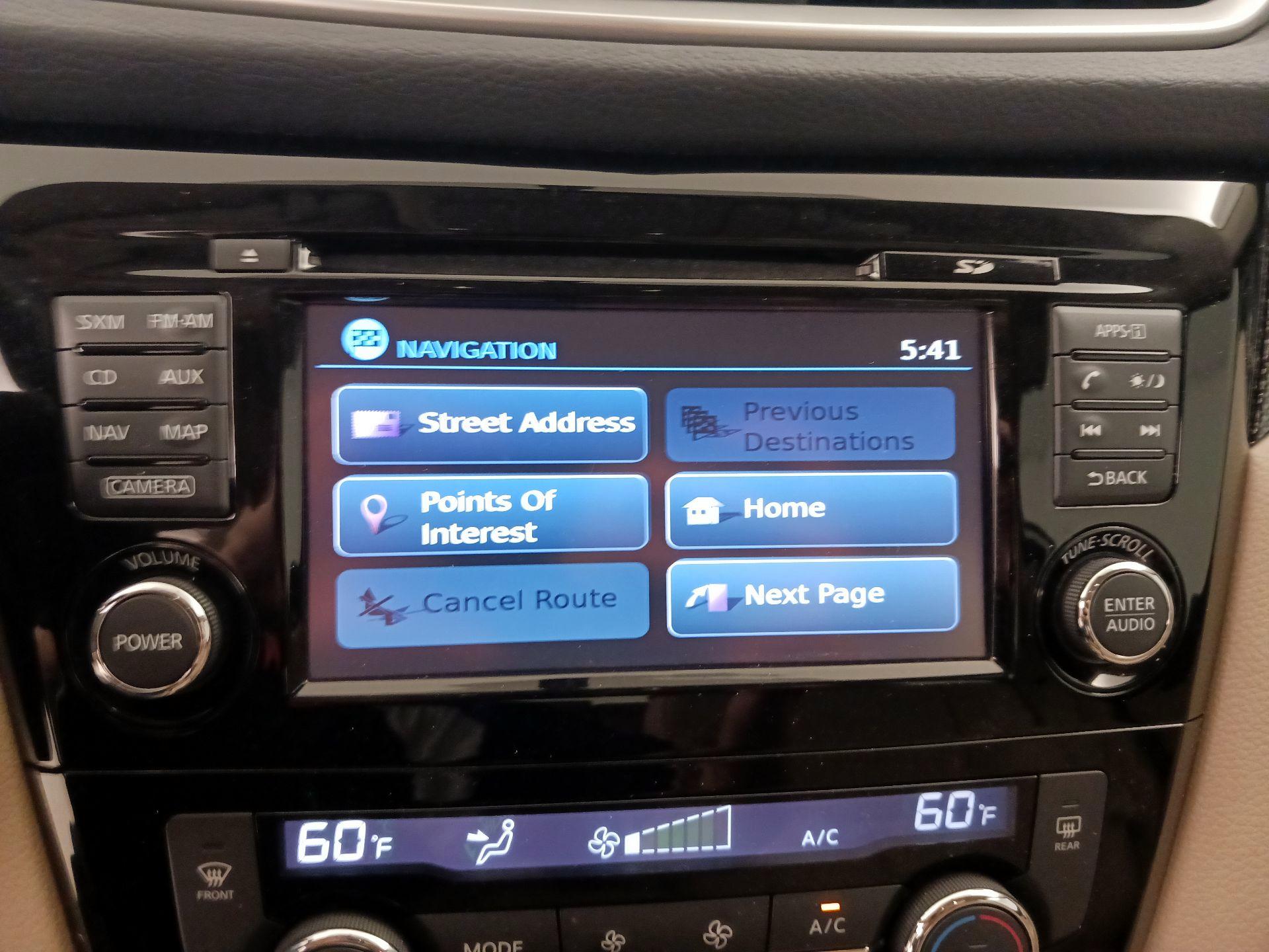 Thumbnail: 2016 Nissan Rogue - 14