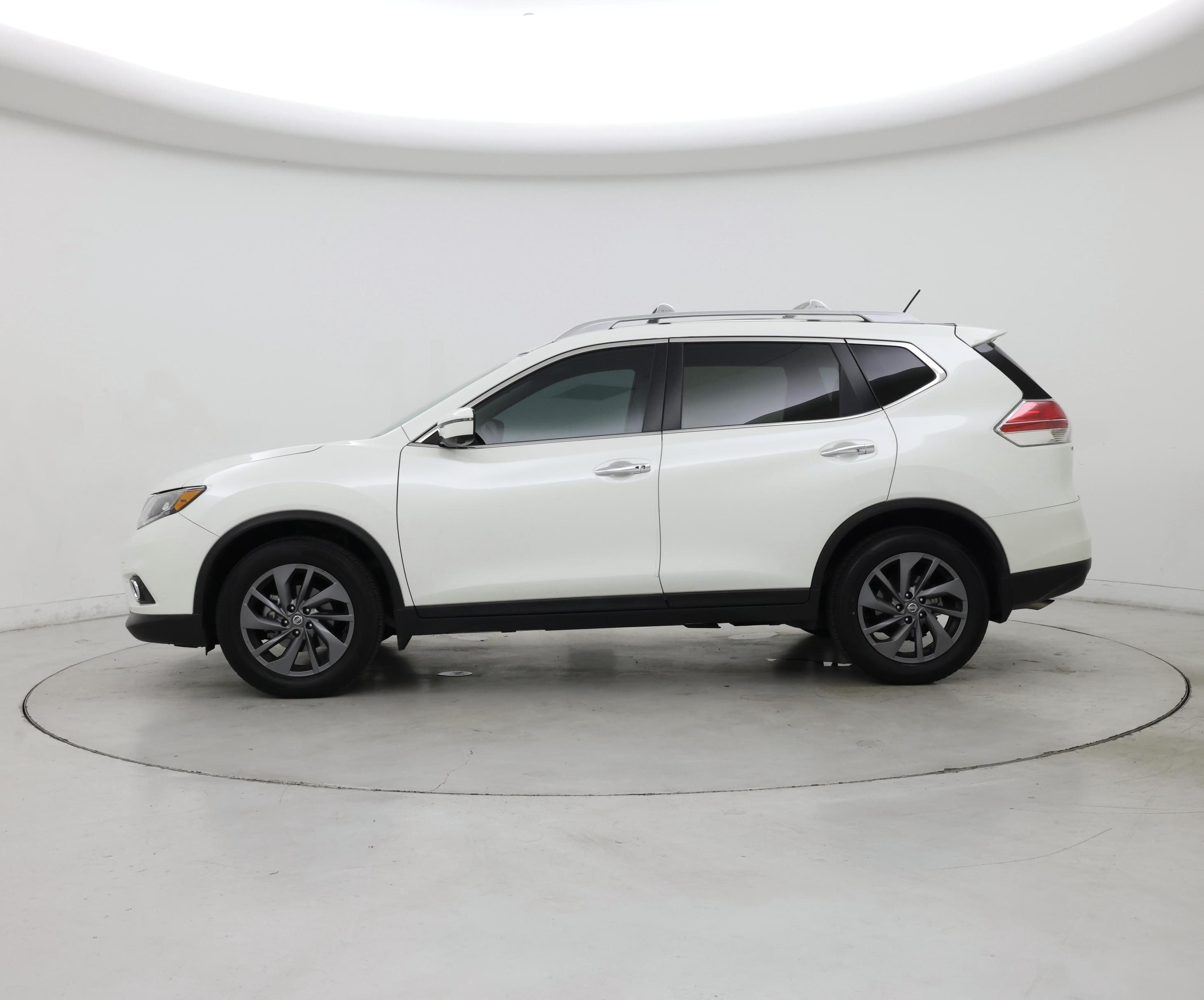 Thumbnail: 2016 Nissan Rogue - 3