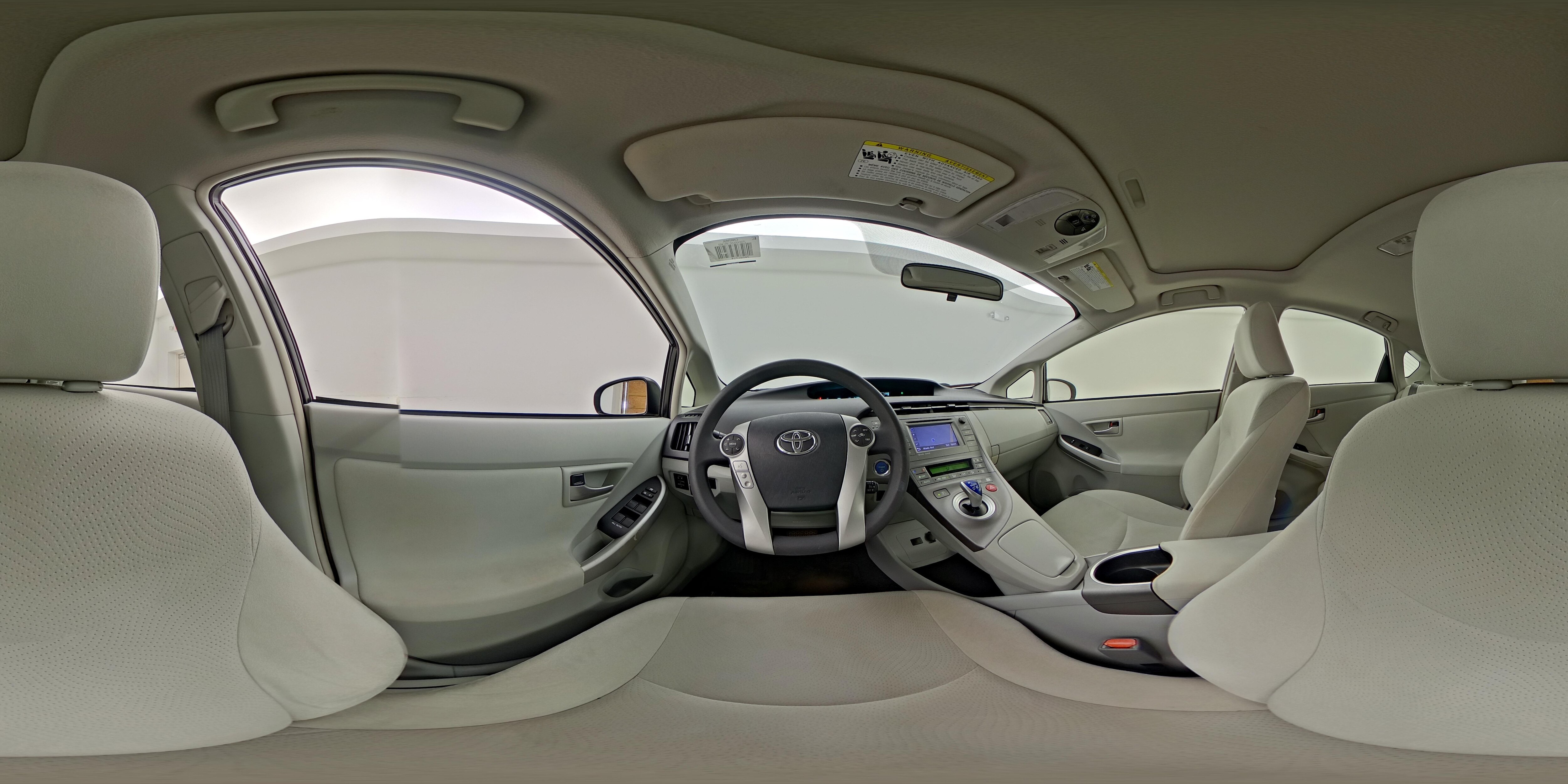 2014 Toyota Prius Three - Photo 28
