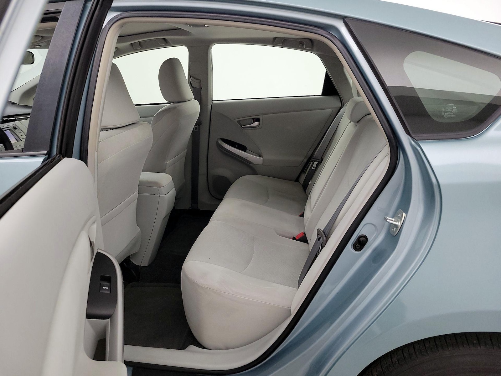 2014 Toyota Prius Three - Photo 22