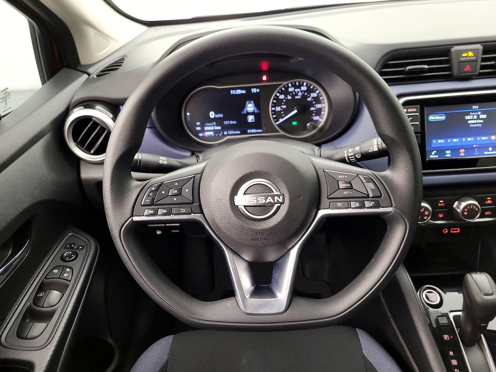 2024 Nissan Versa Sedan SV - Photo 11