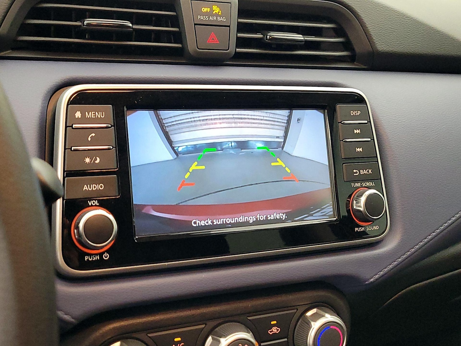2024 Nissan Versa Sedan SV - Photo 14