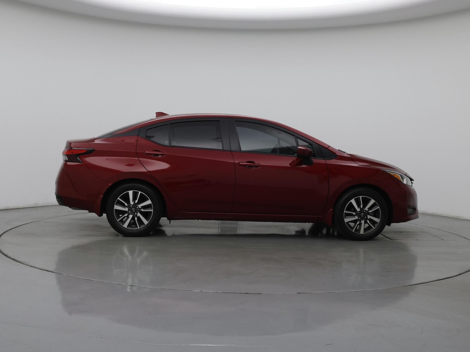 2024 Nissan Versa Sedan SV - Photo 8