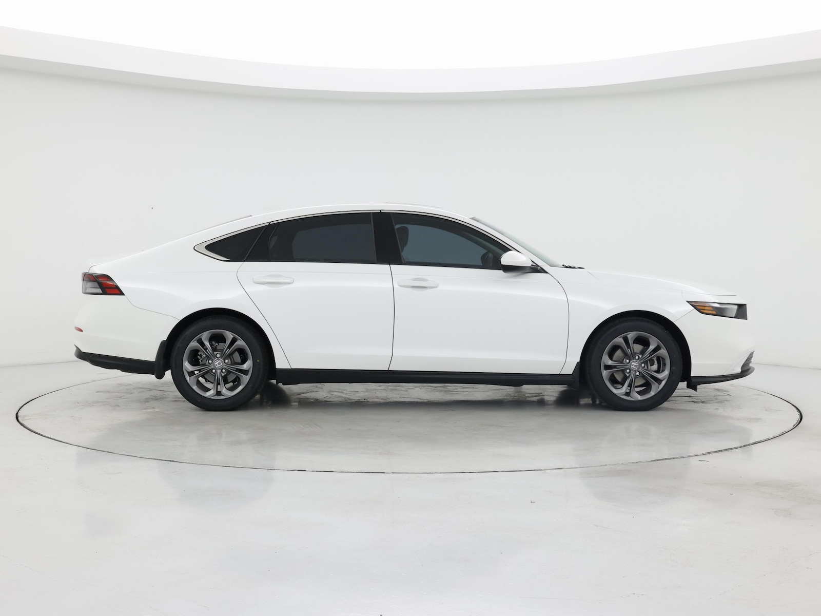 2023 Honda Accord EX - Photo 8