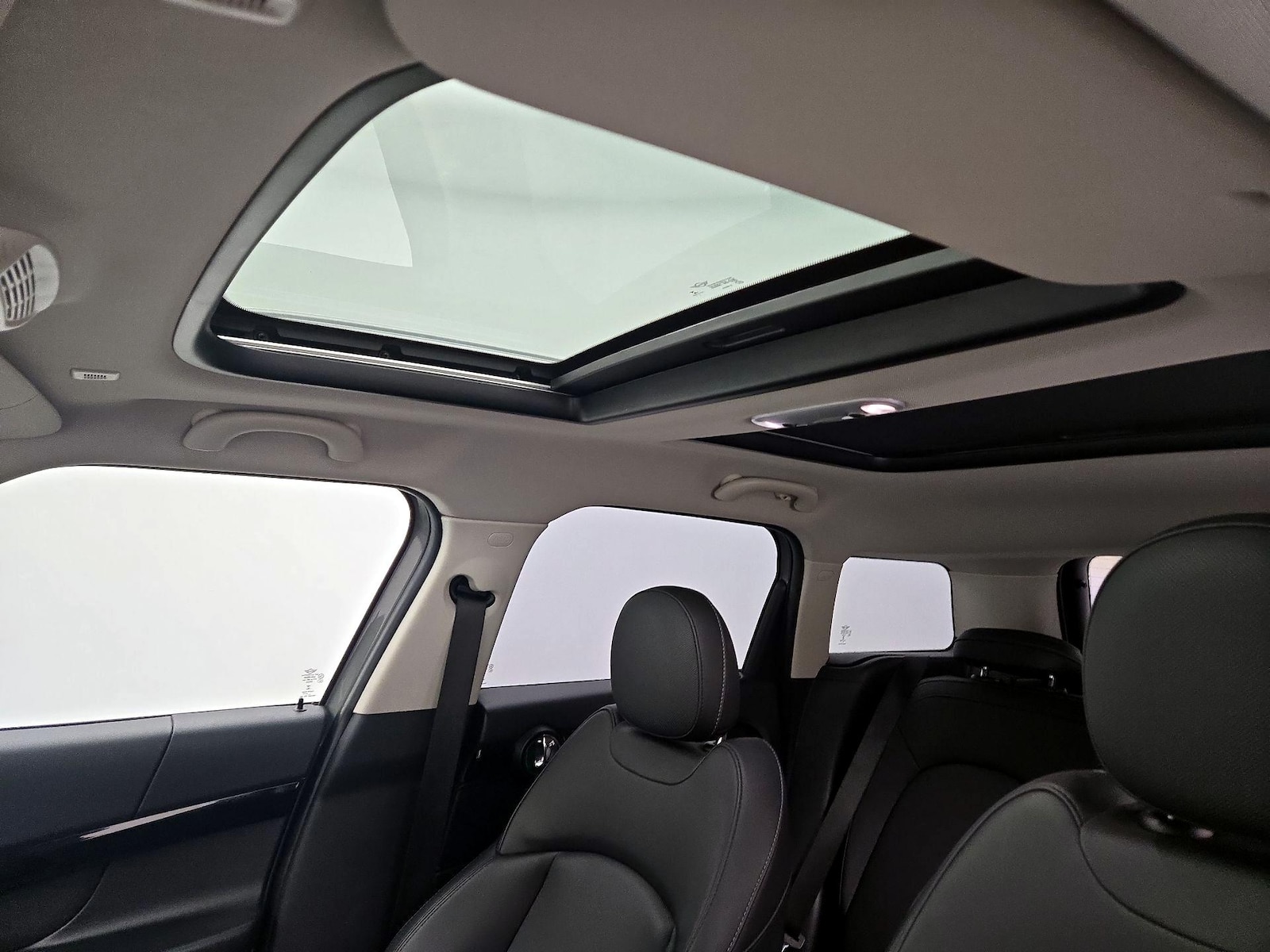 Panoramic Sunroof