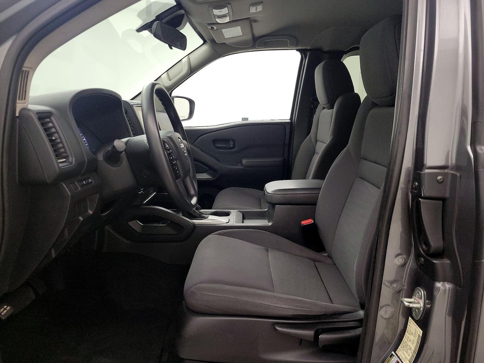 2022 Nissan Frontier S - Photo 12