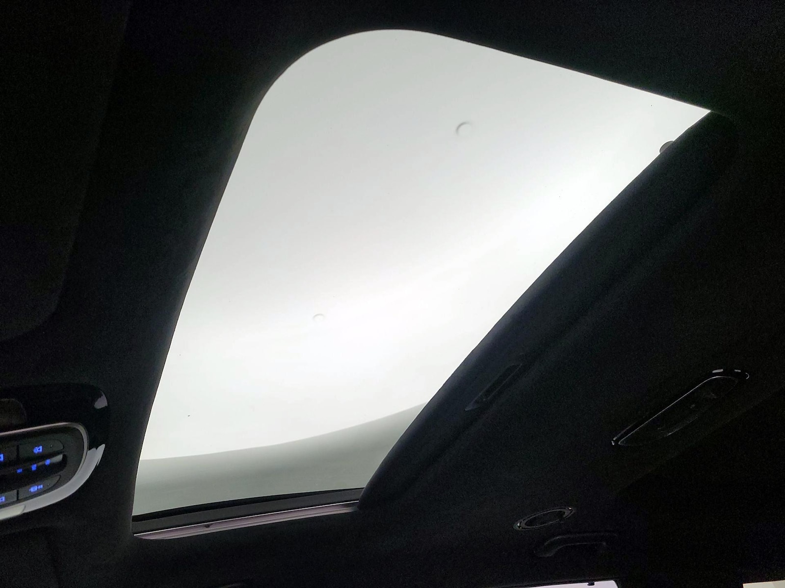 Sunroof(s) & Skylight(s)