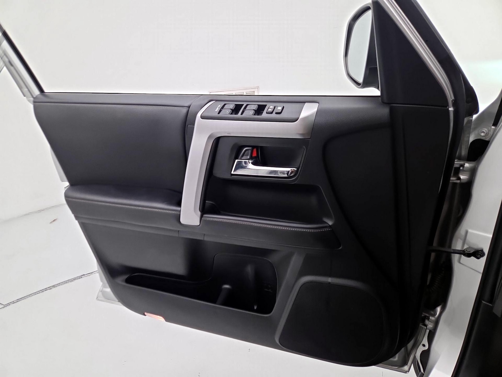 2022 Toyota 4Runner SR5 Premium - Photo 13