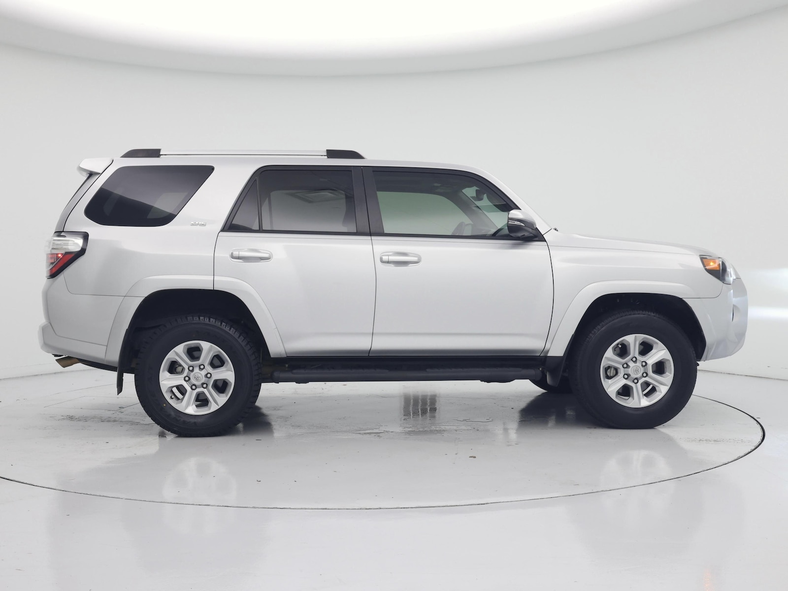 2022 Toyota 4Runner SR5 Premium - Photo 8