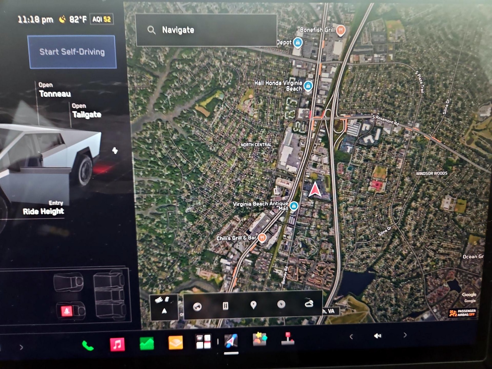 2024 Tesla Cybertruck Base - Photo 14