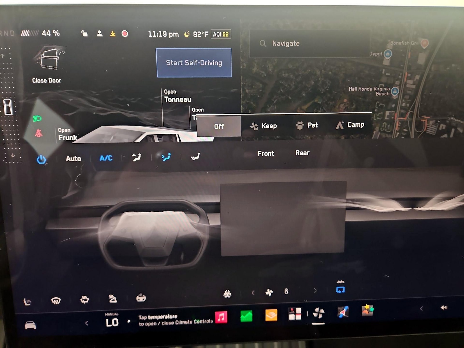 2024 Tesla Cybertruck Base - Photo 17