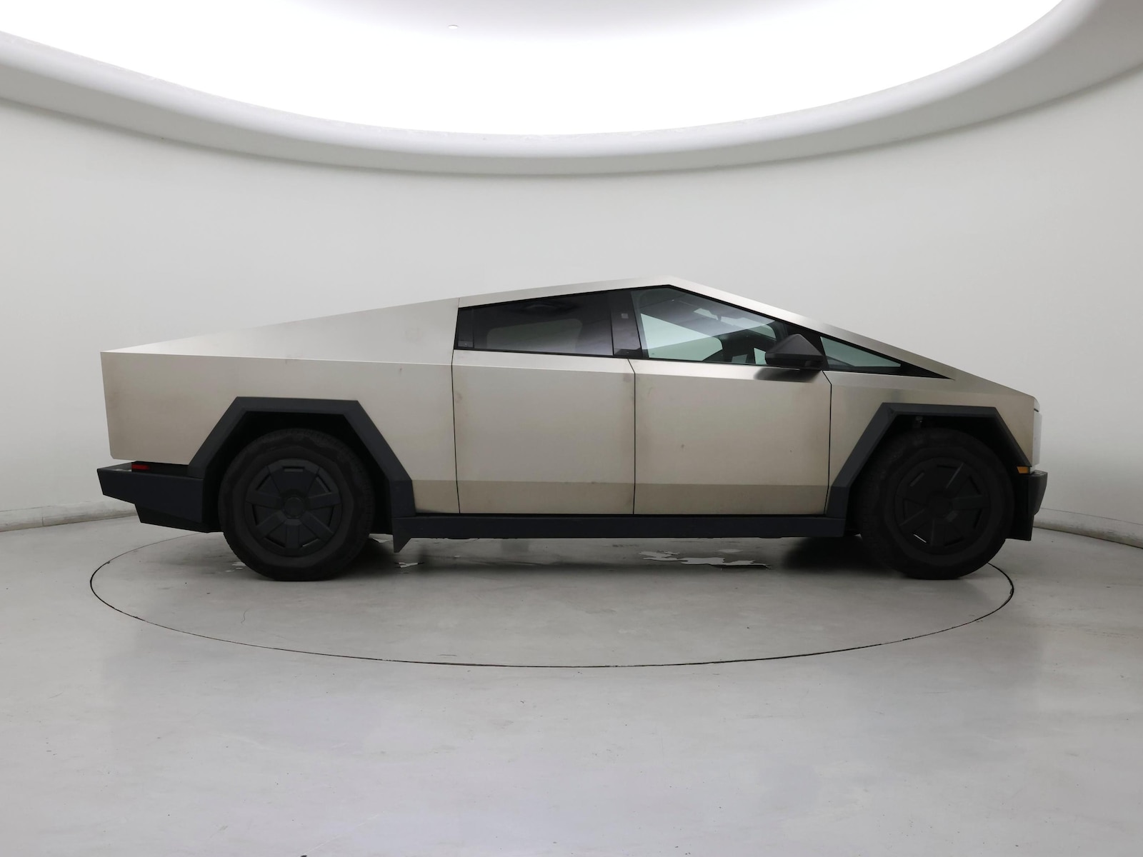 2024 Tesla Cybertruck Base - Photo 8