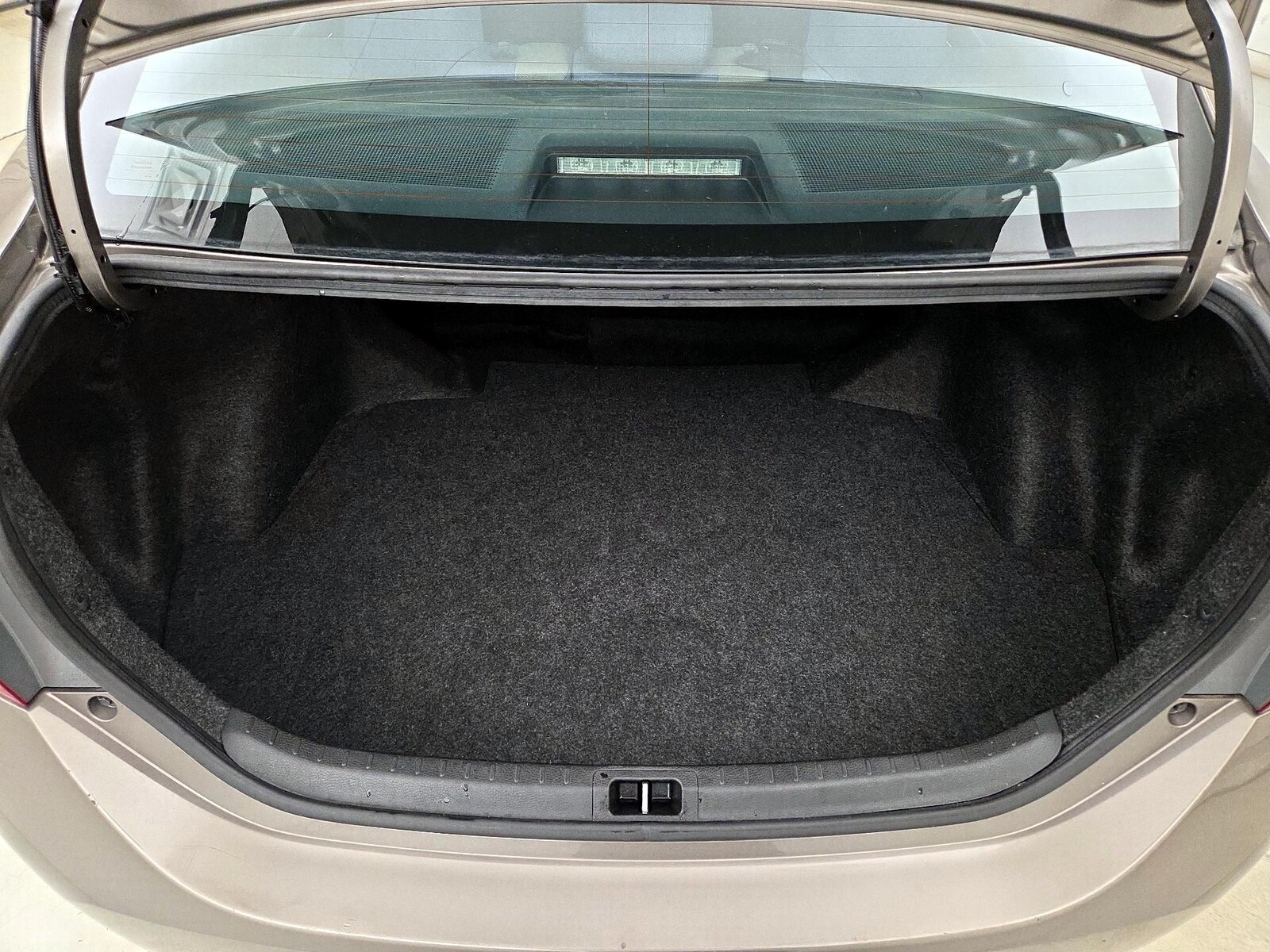 2019 Toyota Corolla LE - Photo 21