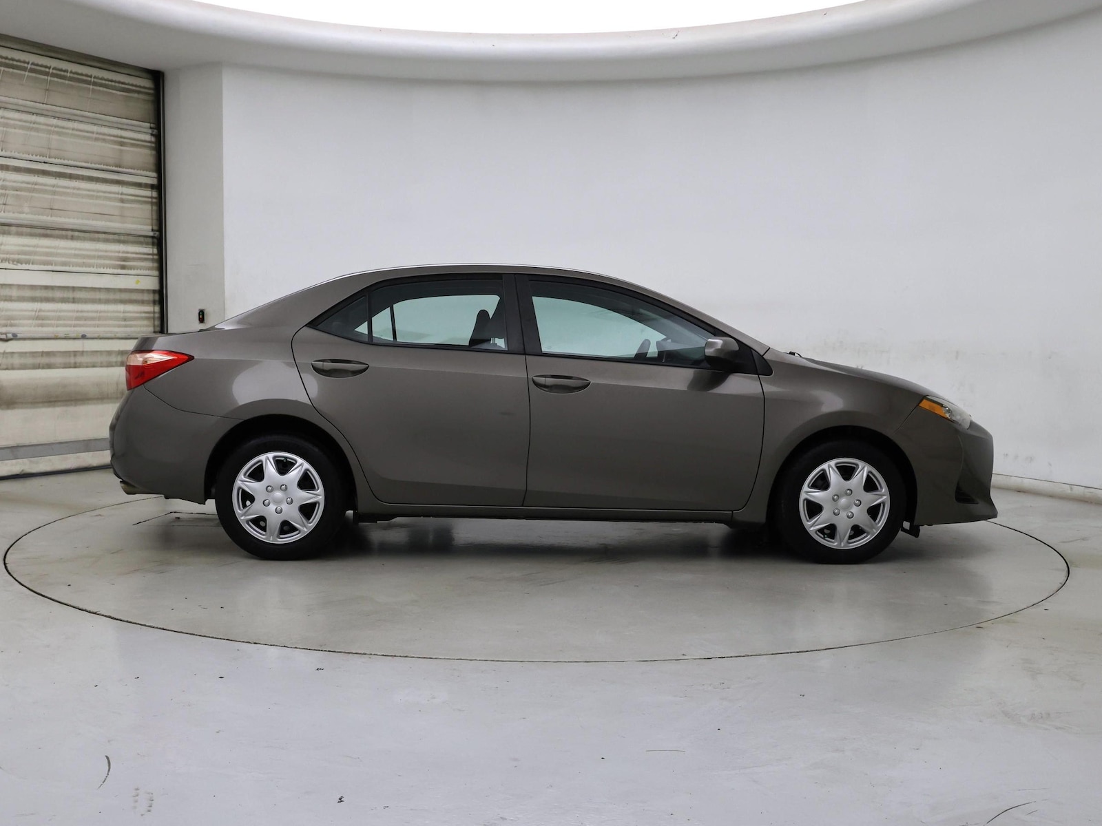 2019 Toyota Corolla LE - Photo 8