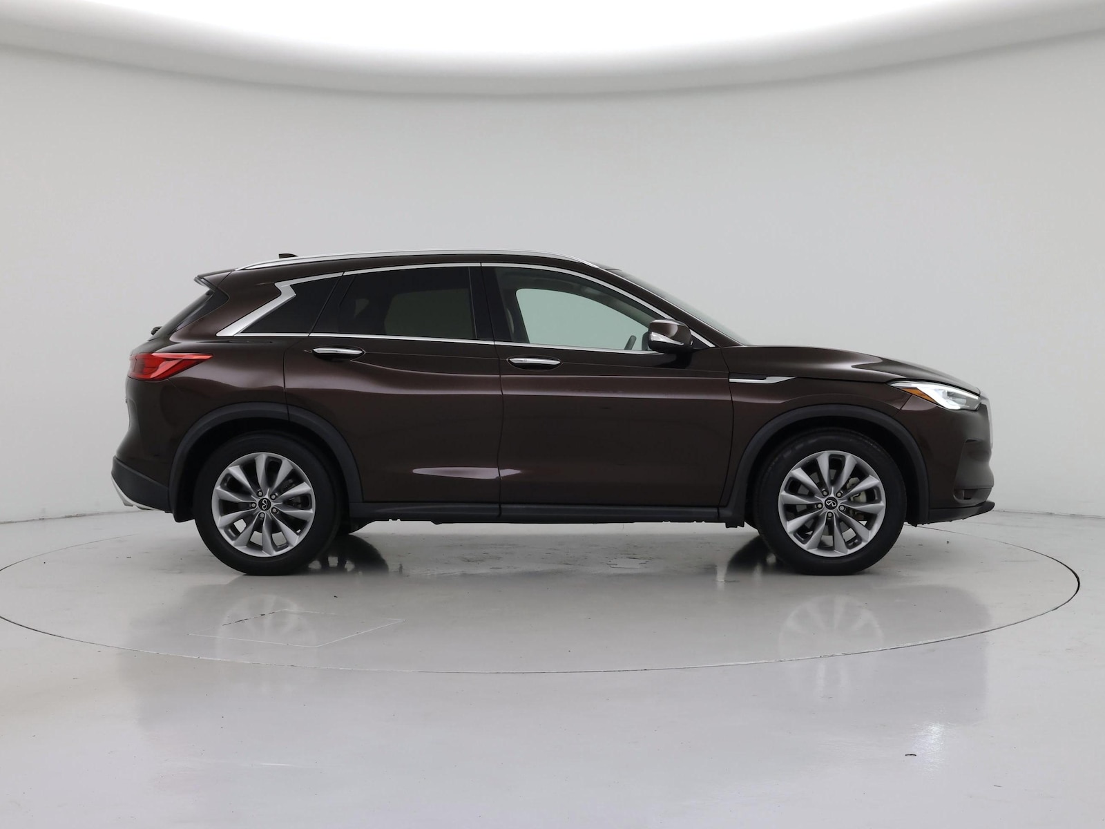 2021 INFINITI QX50 Essential - Photo 8