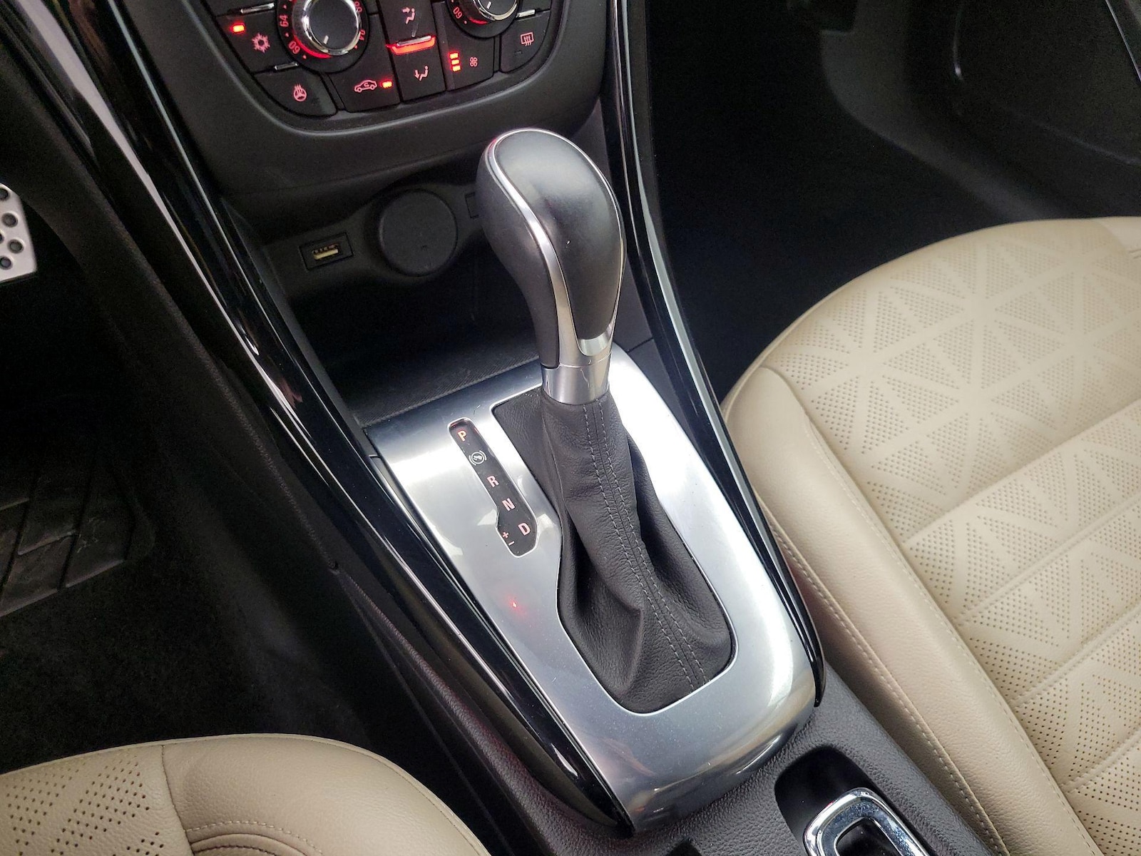 2017 Buick Cascada Premium - Photo 18