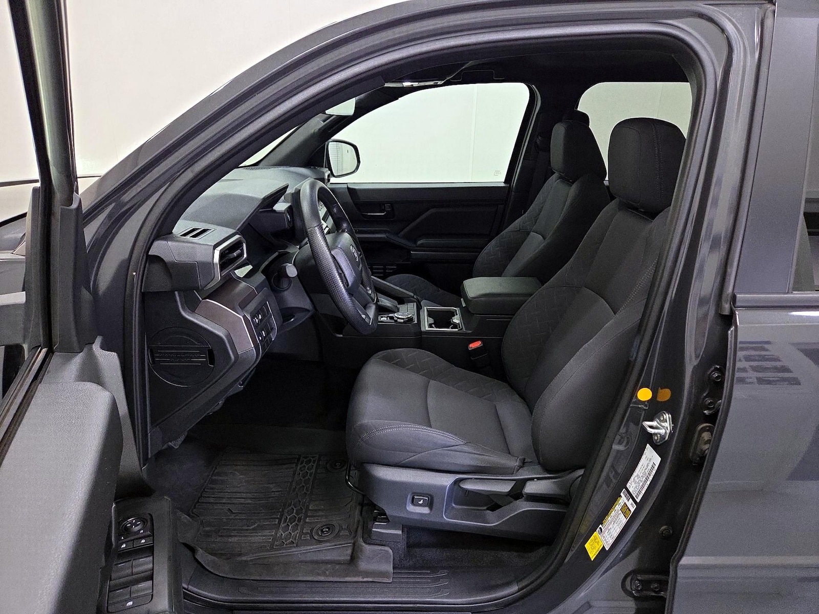 2024 Toyota Tacoma SR5 - Photo 12
