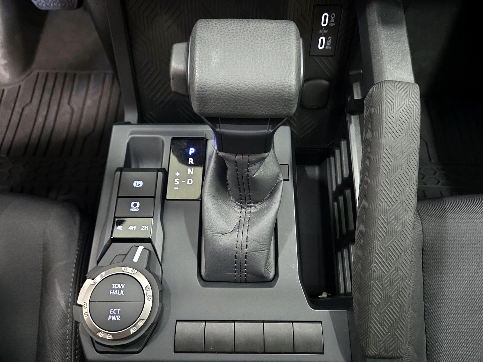 2024 Toyota Tacoma SR5 - Photo 18