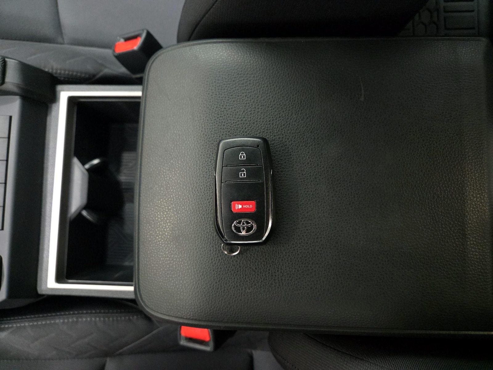 2024 Toyota Tacoma SR5 - Photo 23