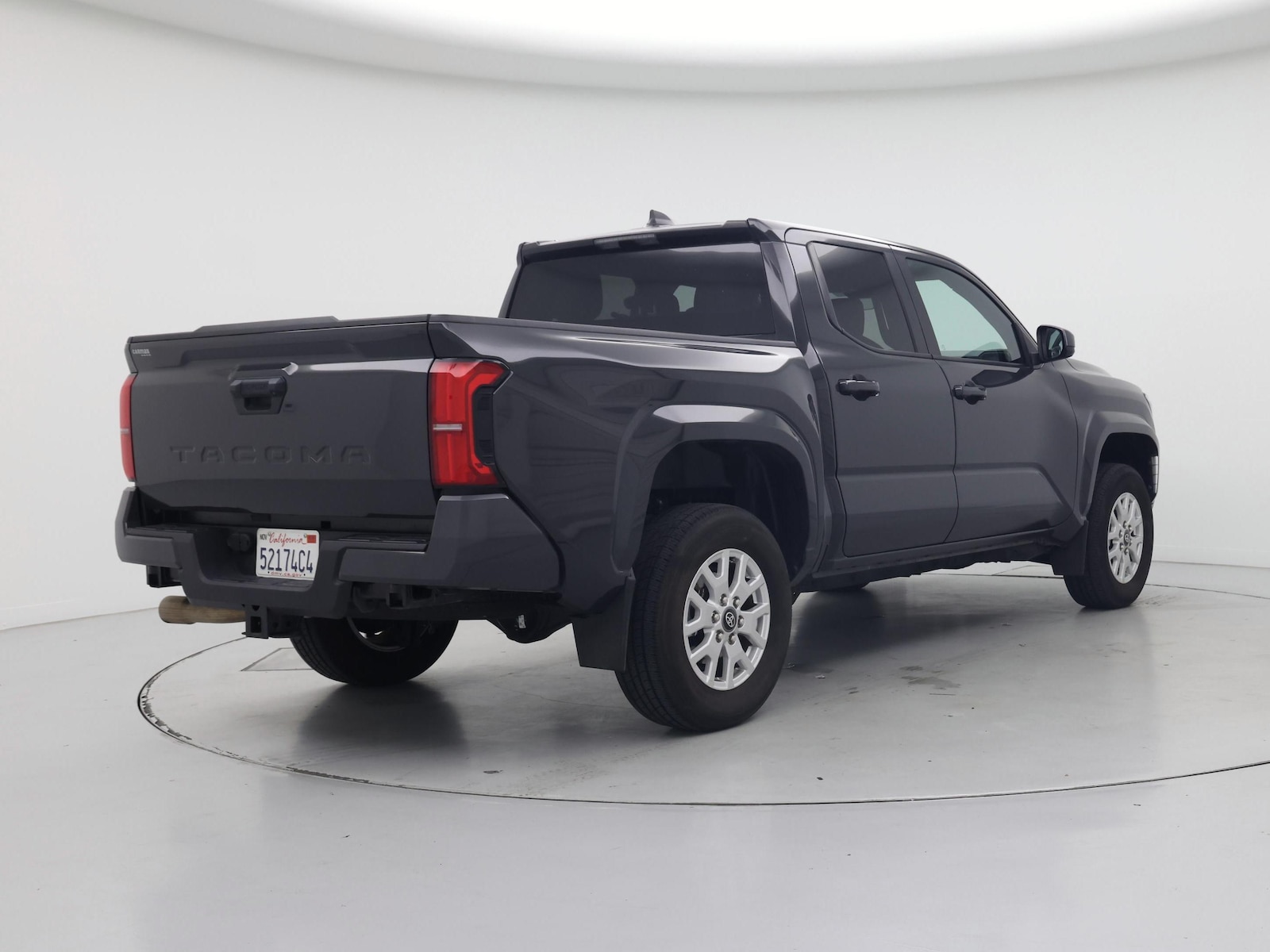 2024 Toyota Tacoma SR5 - Photo 9