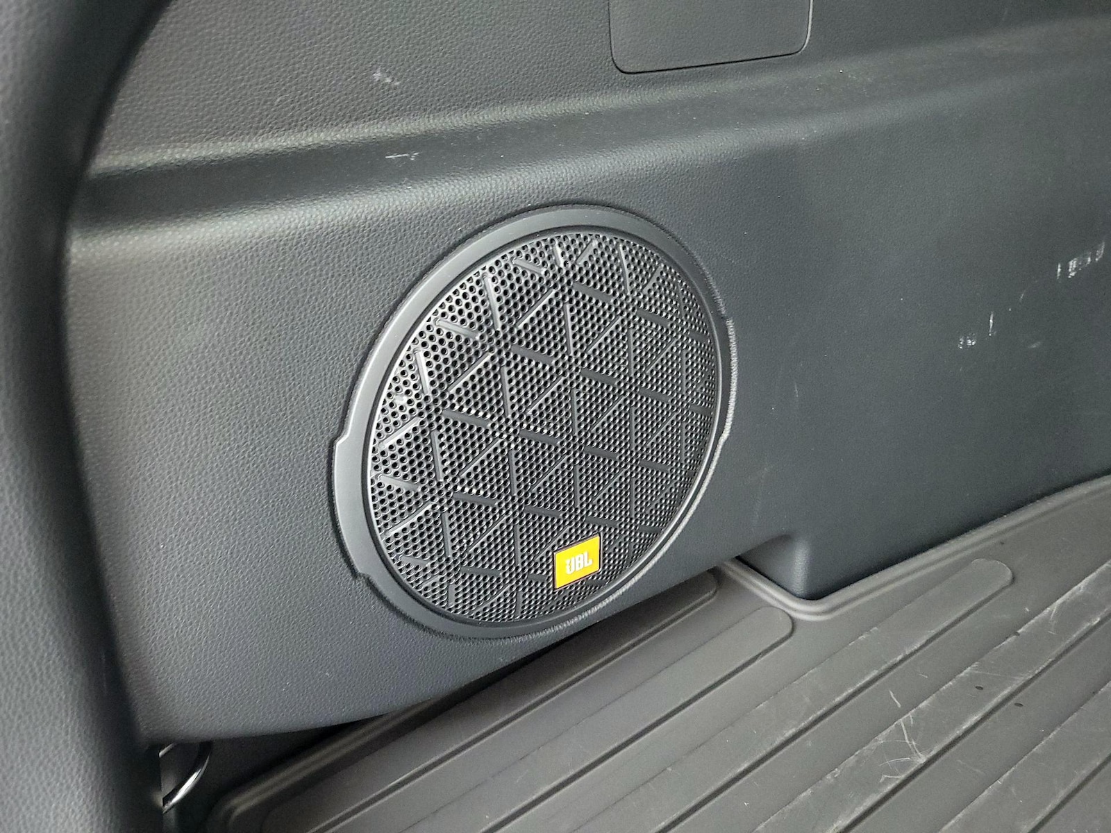 2023 Toyota RAV4 Limited - Photo 23