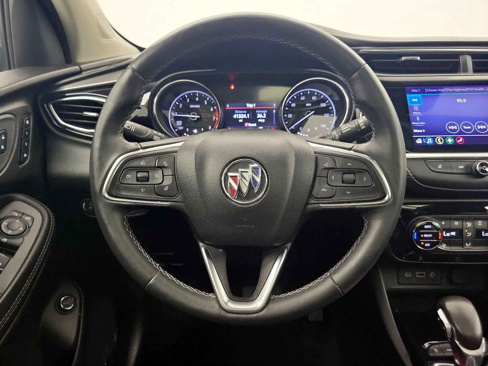 2022 Buick Encore GX Essence - Photo 11
