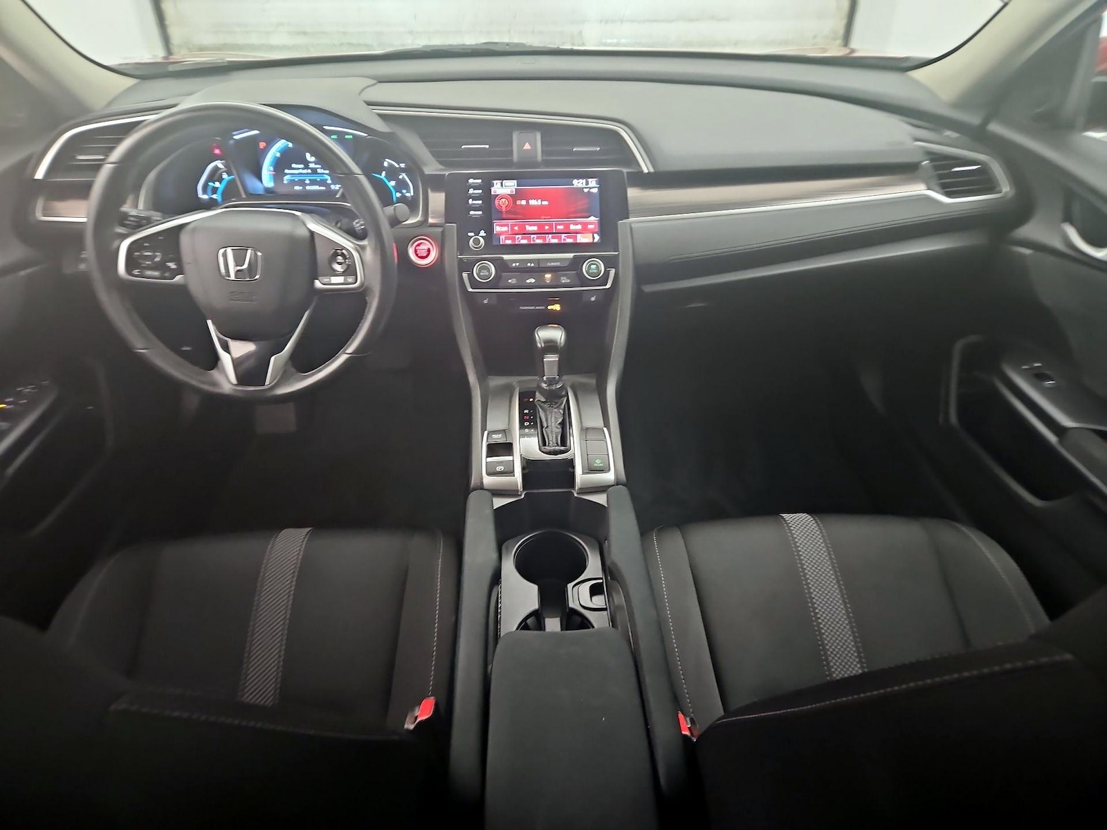 Apple CarPlay® & Android Auto™