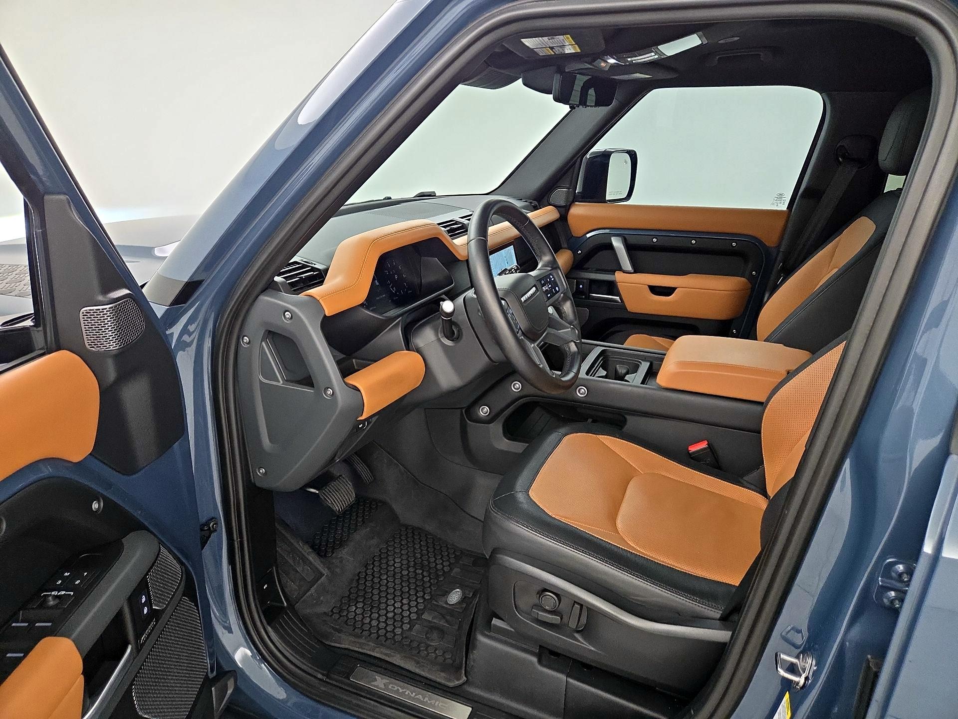 Thumbnail: 2024 Land Rover Defender - 11