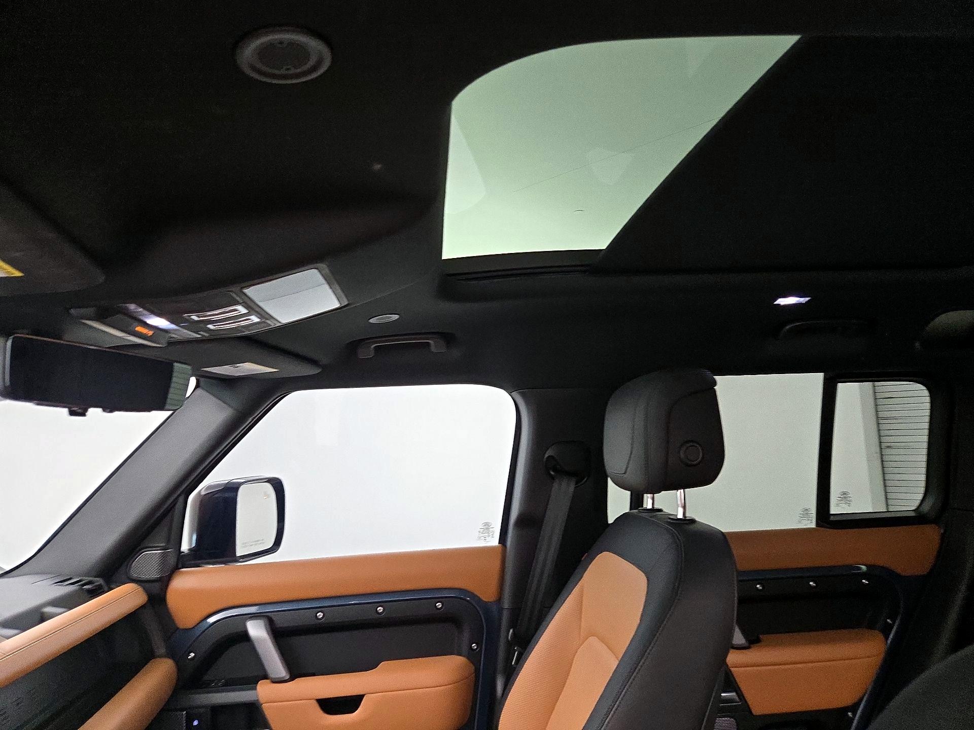 Thumbnail: 2024 Land Rover Defender - 20