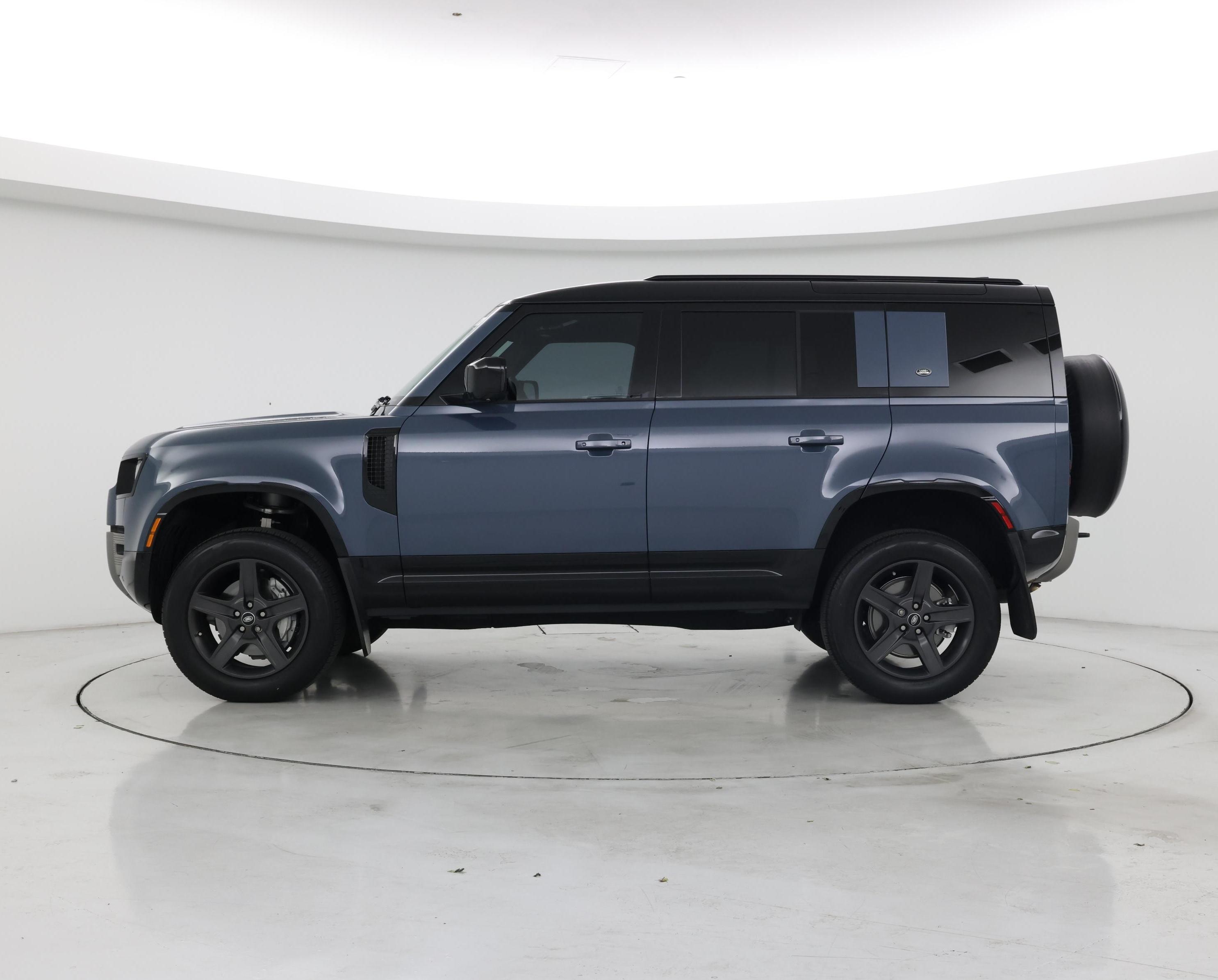 Thumbnail: 2024 Land Rover Defender - 3