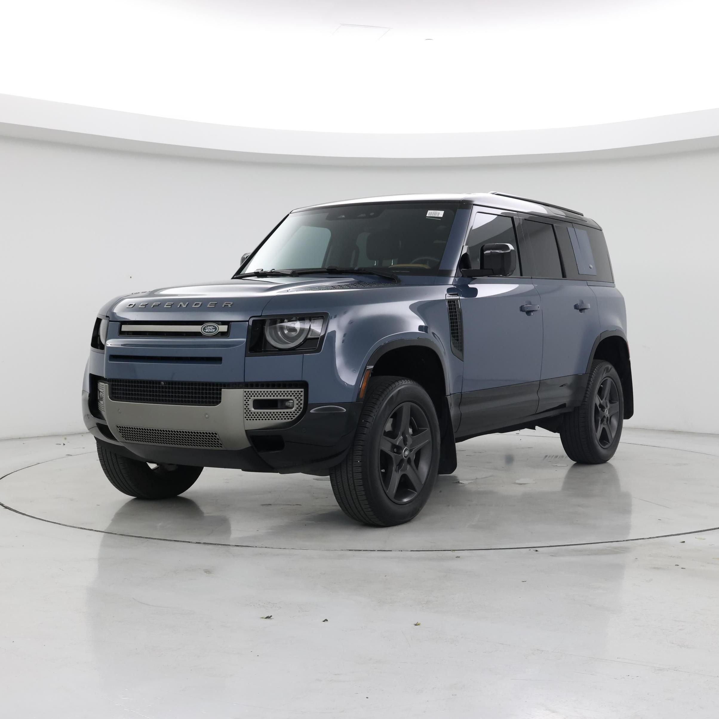 Thumbnail: 2024 Land Rover Defender - 4