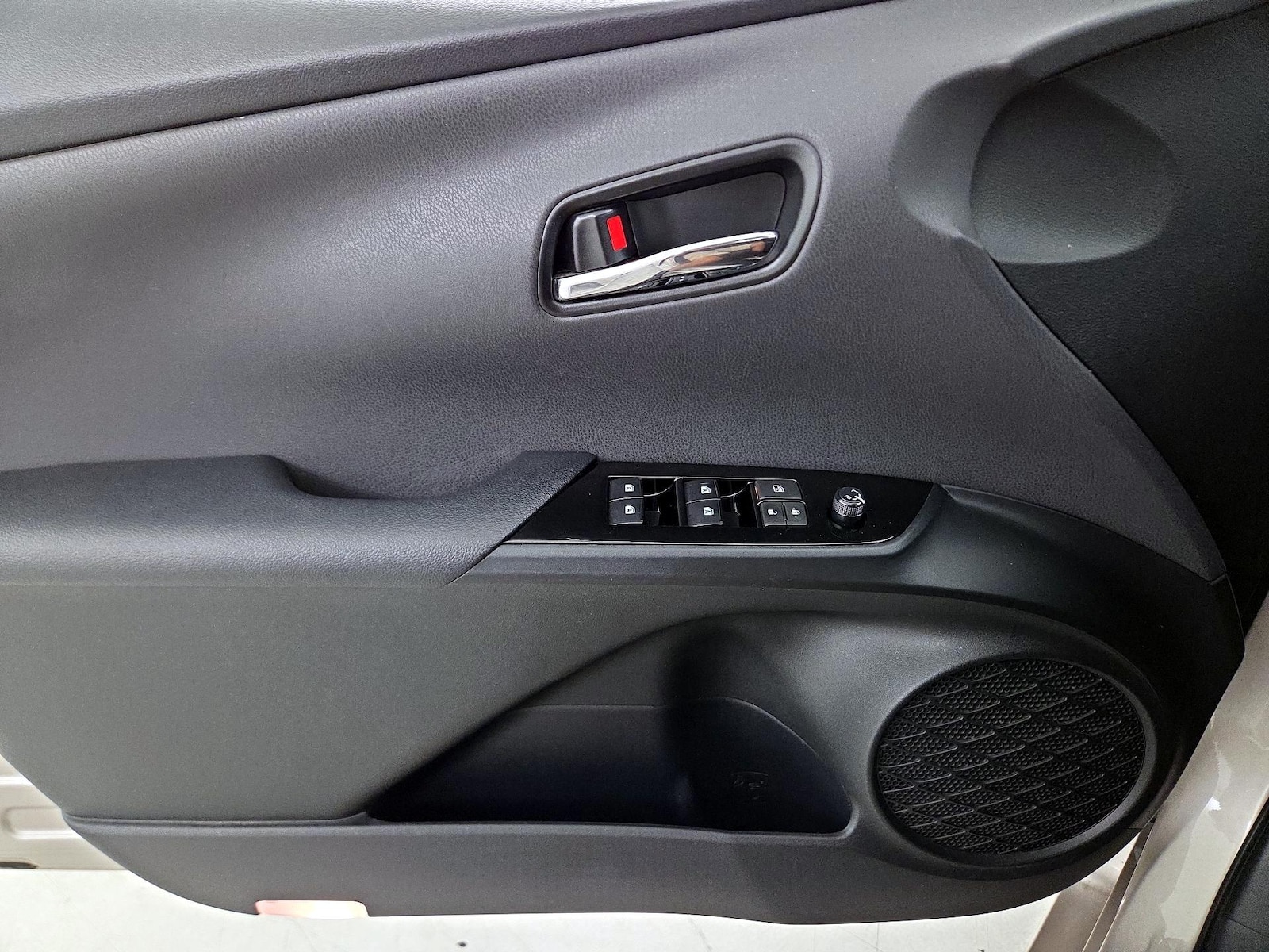 2018 Toyota Prius Prime Premium - Photo 13