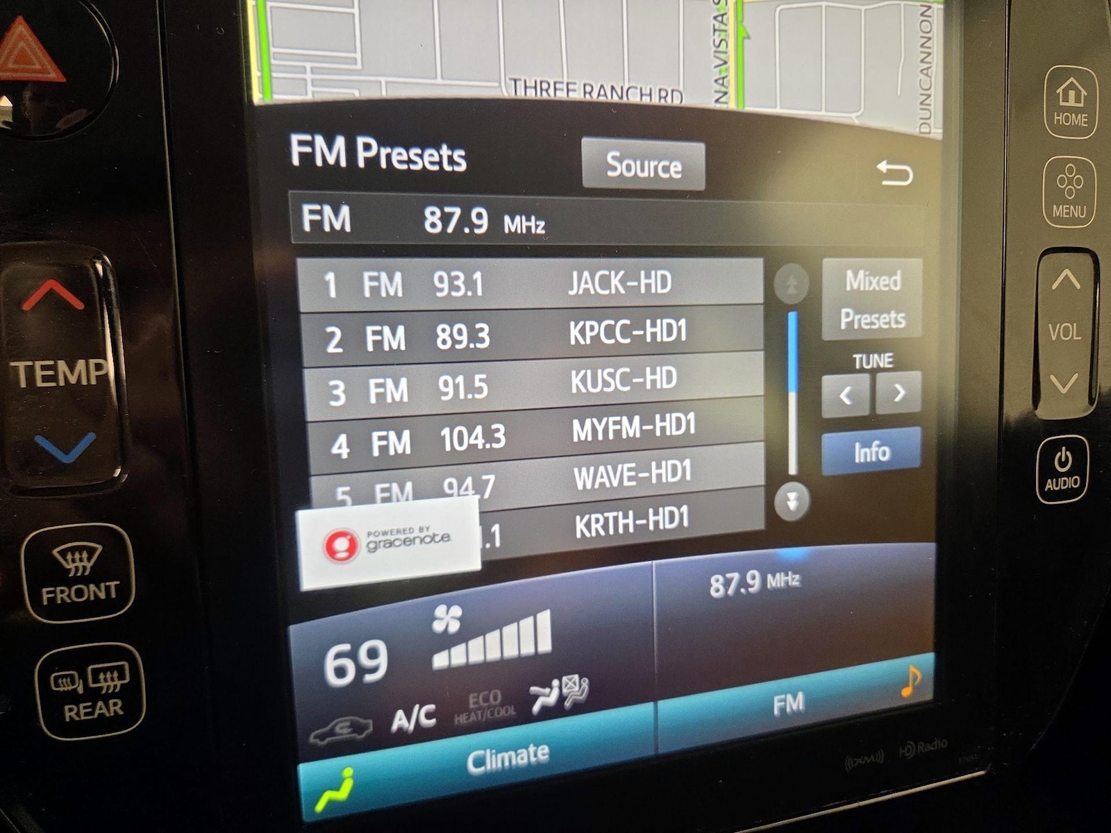 2018 Toyota Prius Prime Premium - Photo 17