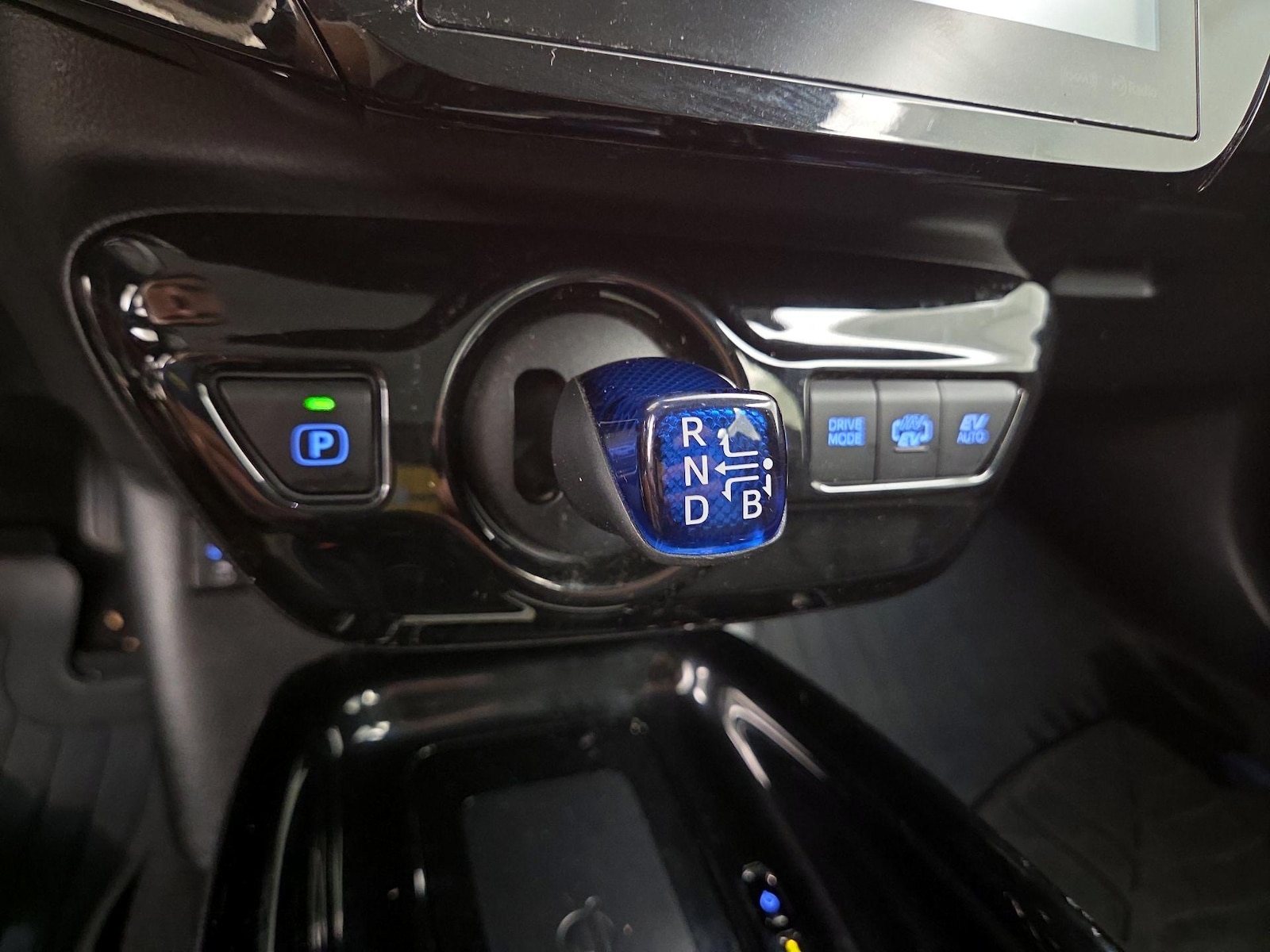 2018 Toyota Prius Prime Premium - Photo 19