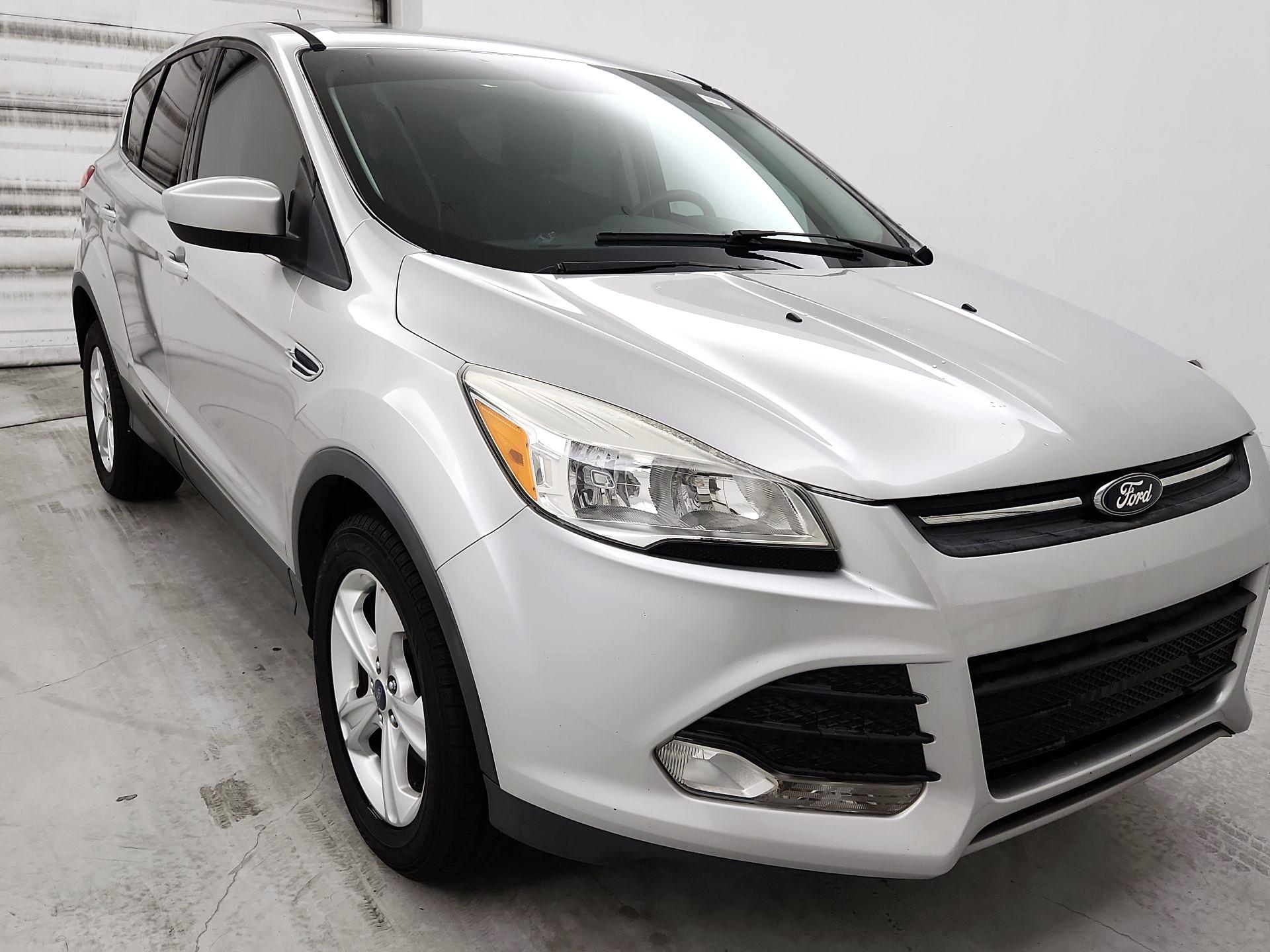 Silver 2016 Ford Escape SUV / Crossover Front-Wheel Drive Automatic