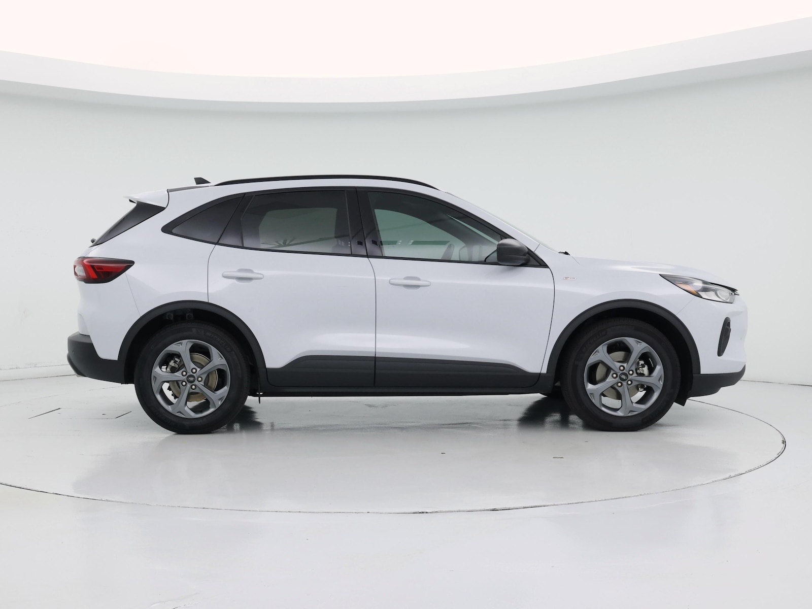 2025 Ford Escape ST-Line - Photo 8