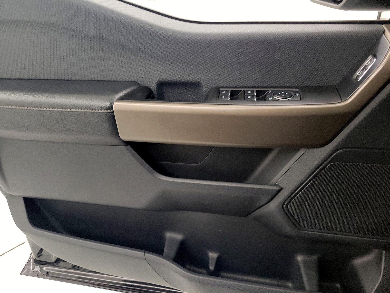 2024 Ford F-150 STX - Photo 13