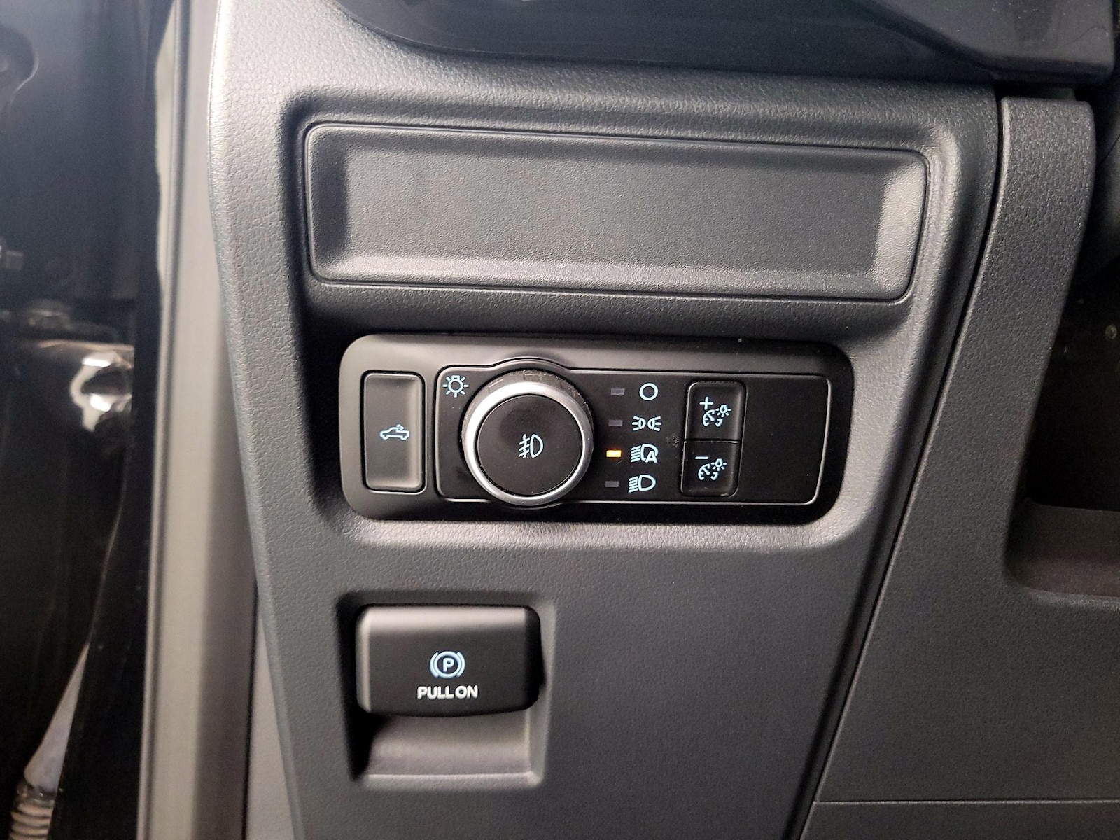 2024 Ford F-150 STX - Photo 14