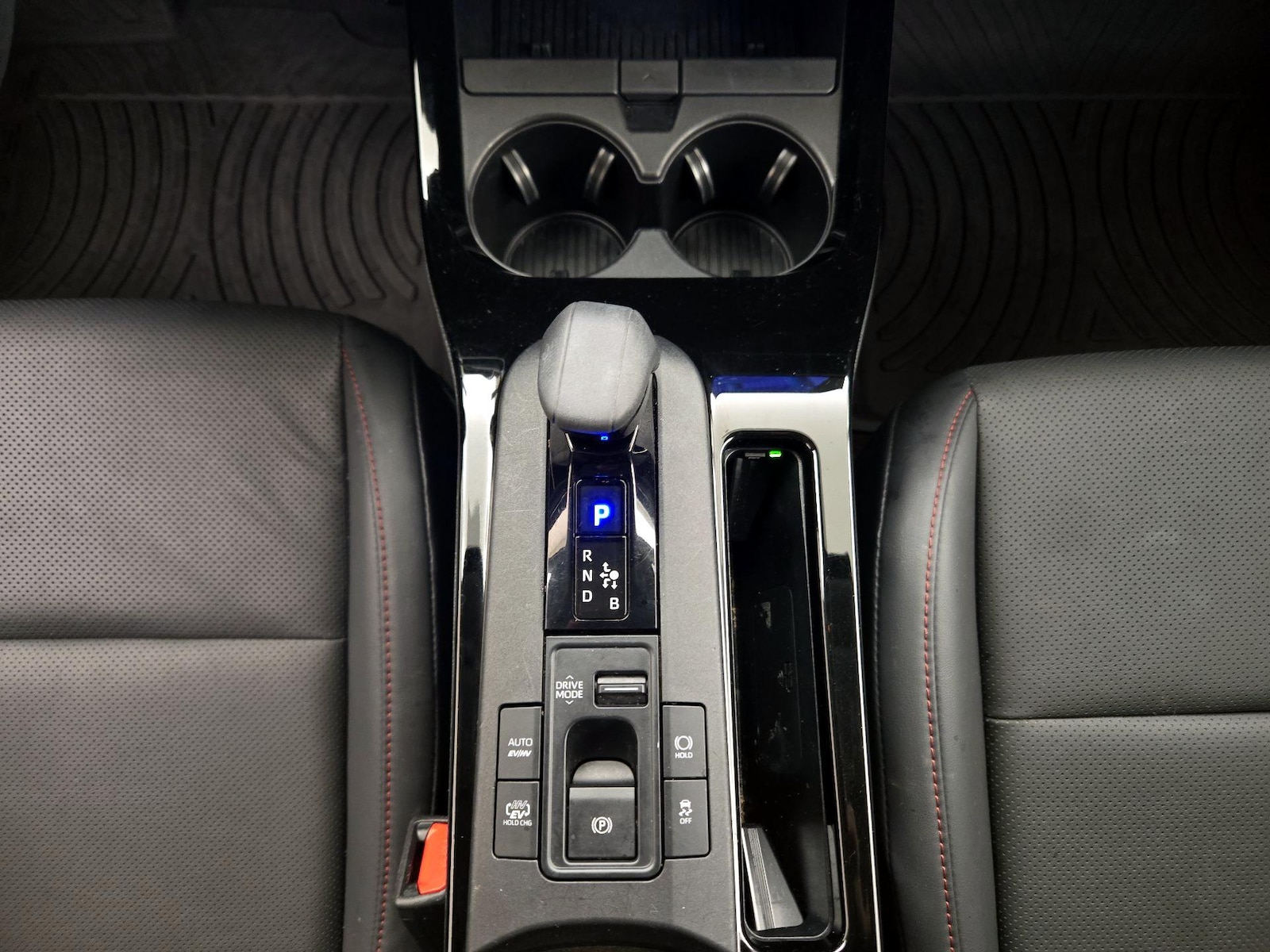 2023 Toyota Prius Prime XSE Premium - Photo 19