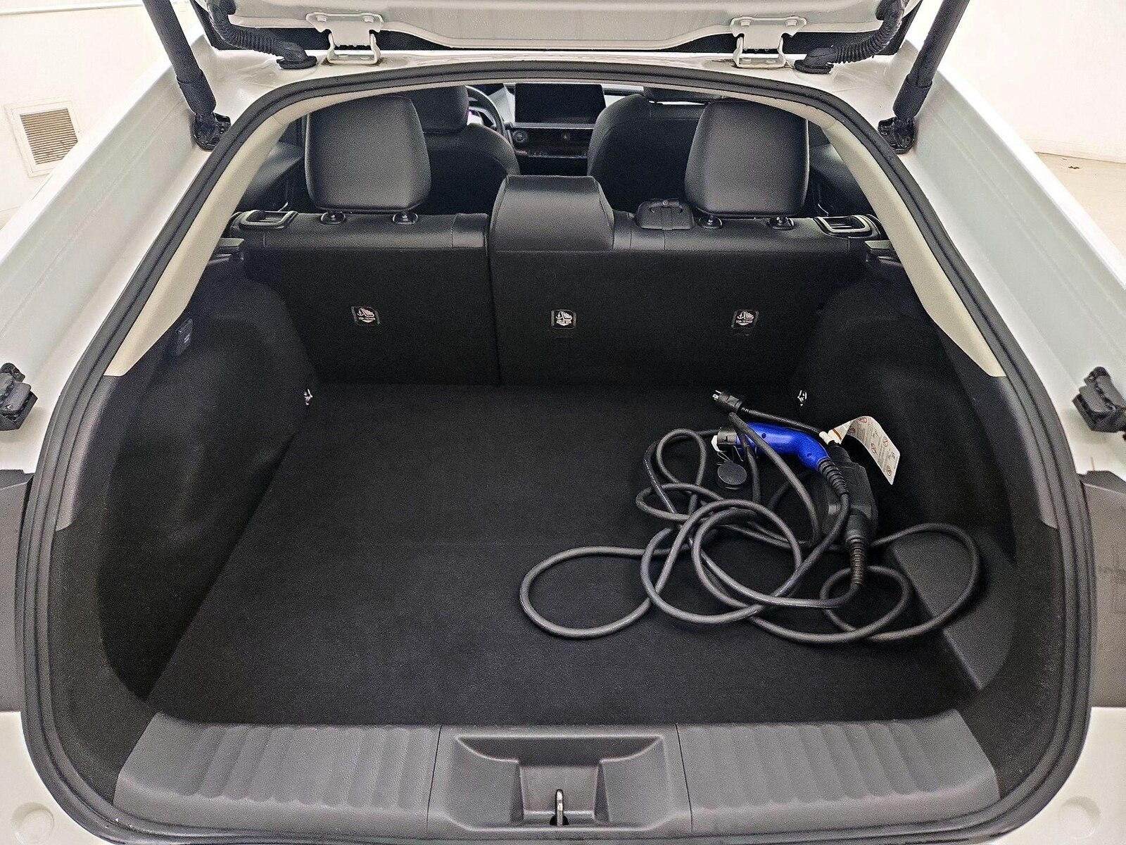 2023 Toyota Prius Prime XSE Premium - Photo 23